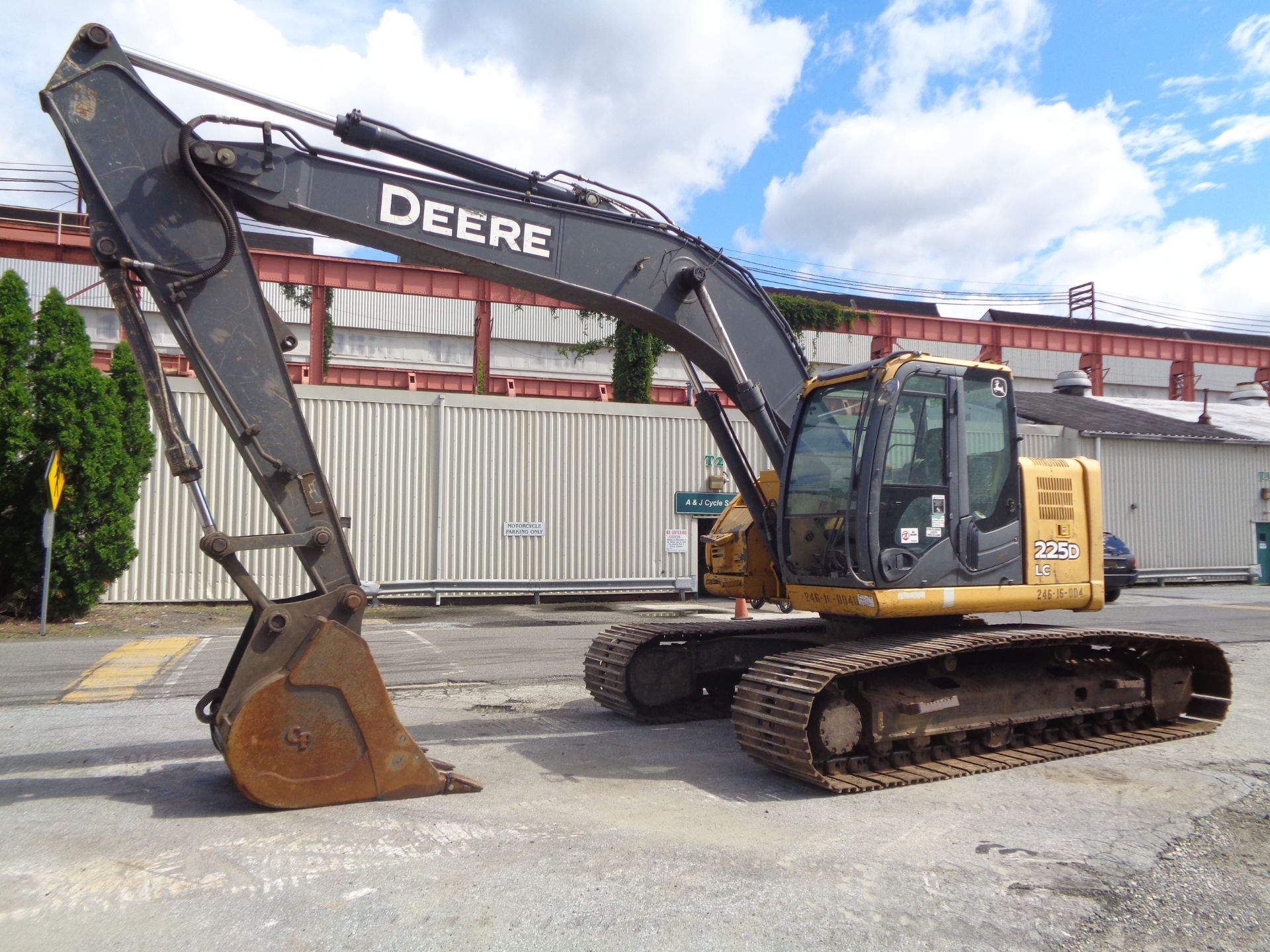 2012 John Deere 225D Excavator - Image 15 of 28