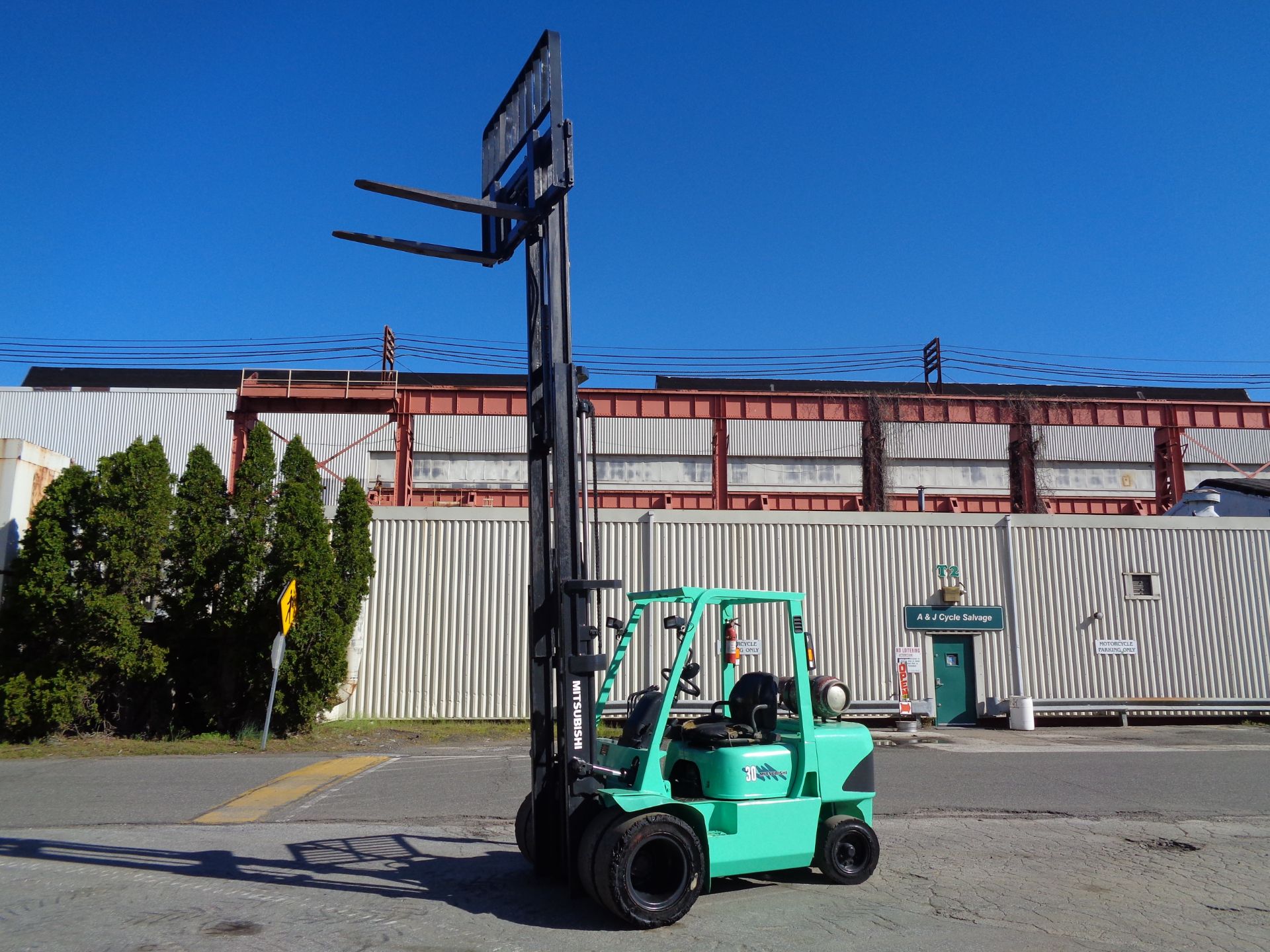 Mitsubishi FG30K 6,000lbs Forklift - Image 12 of 16