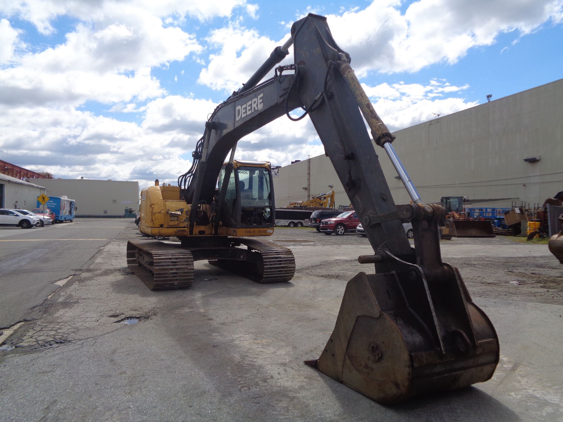 2012 John Deere 225D Excavator - Image 9 of 28