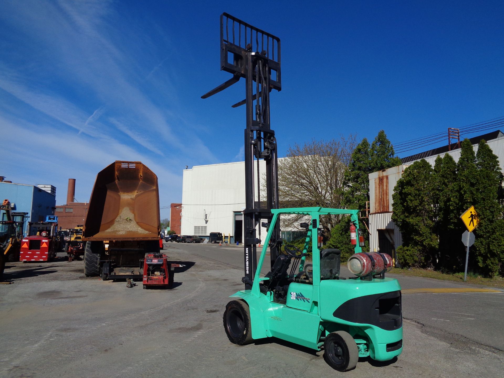 Mitsubishi FG30K 6,000lbs Forklift - Image 10 of 16