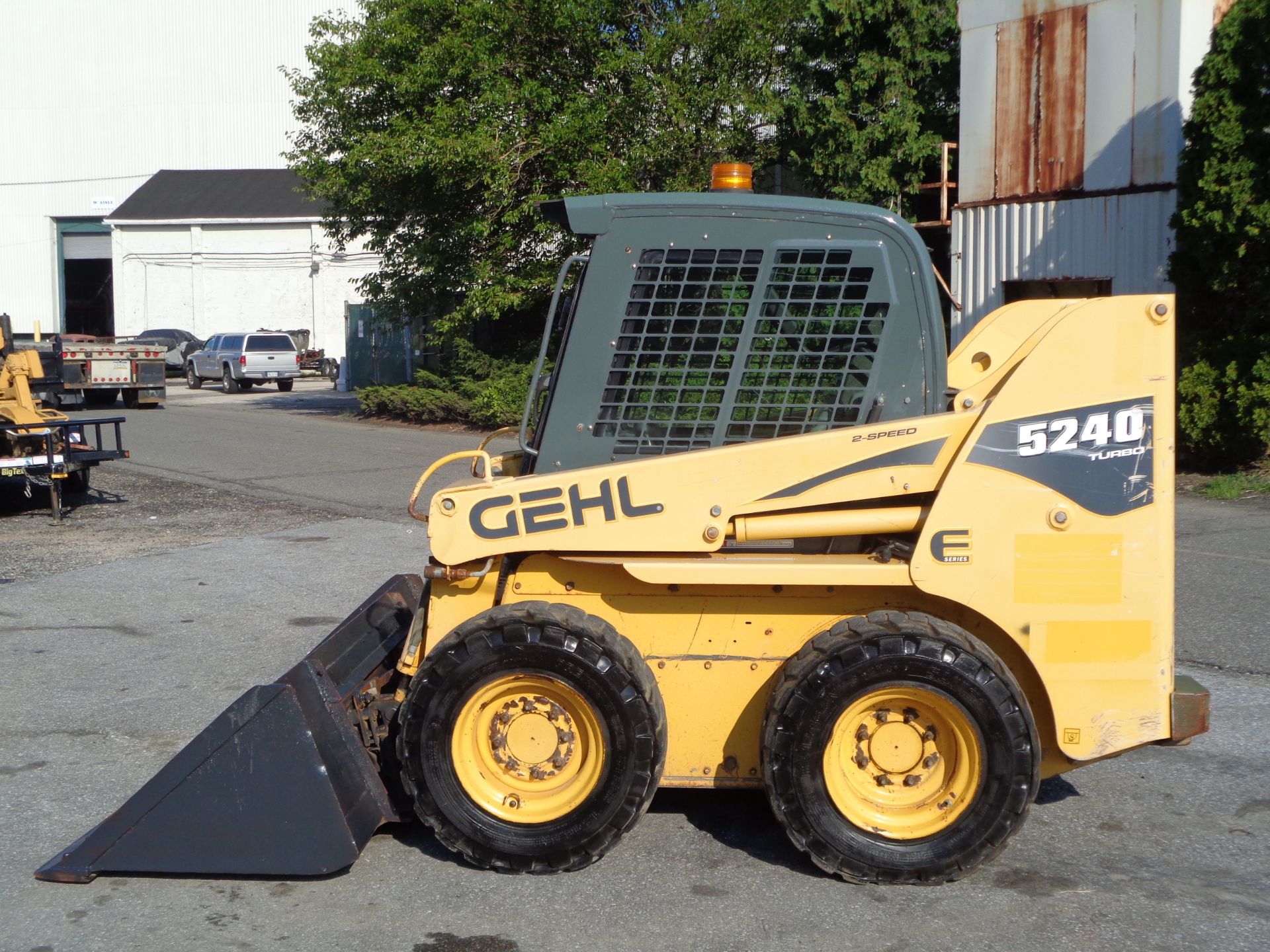 2010 GEHL 5240 Turbo Skid Steer - Image 11 of 13