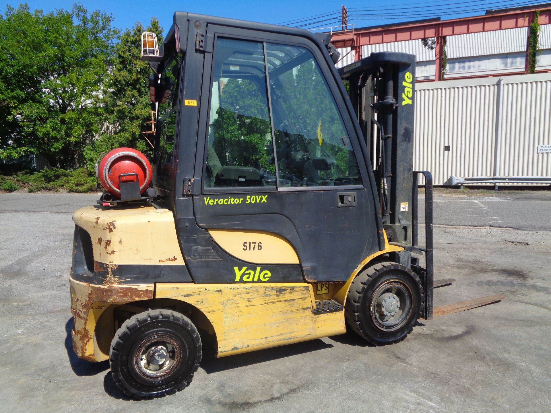 Yale GLP050 5,000lbs Forklift - Image 9 of 18