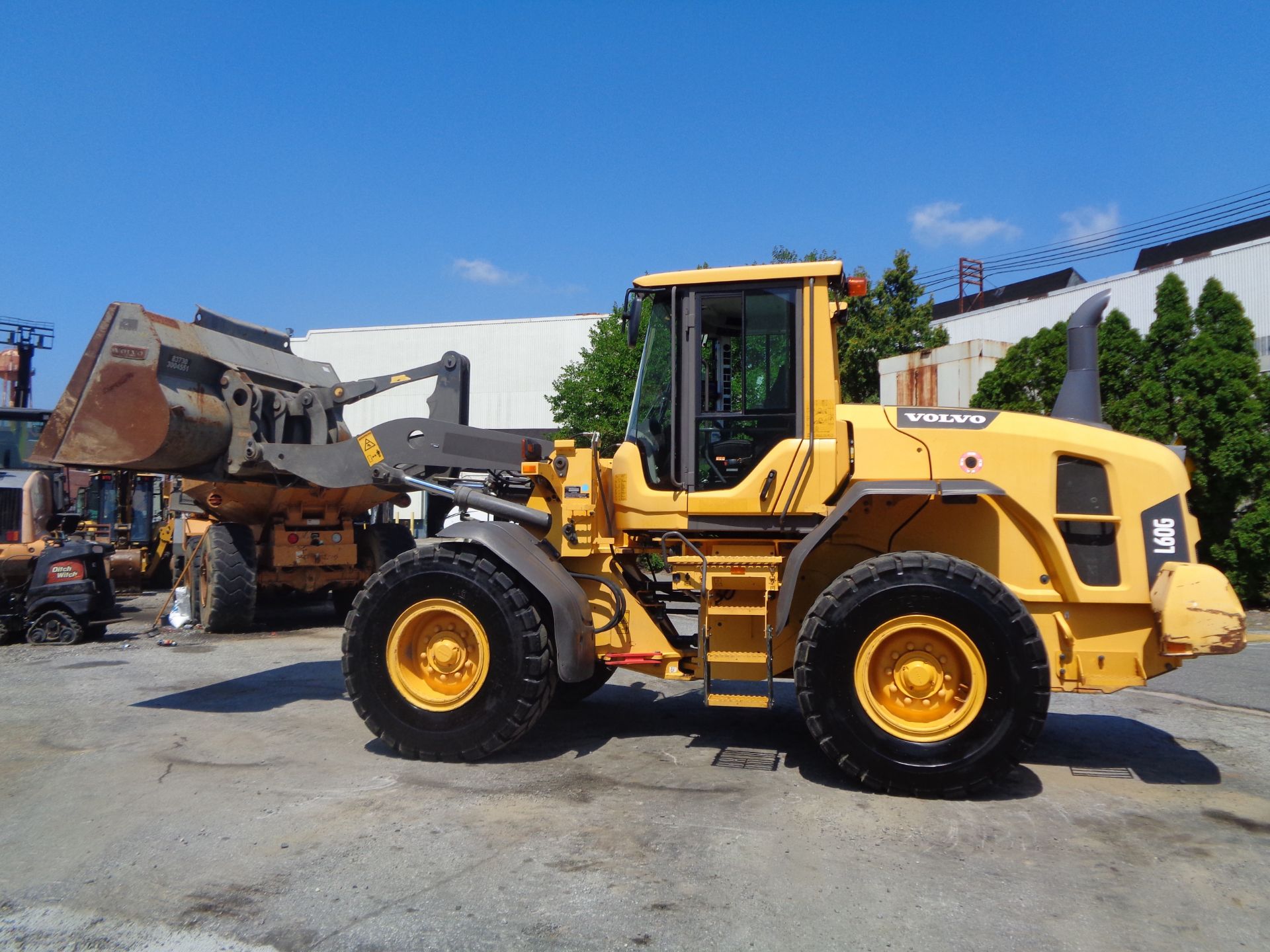 2013 Volvo L60G Wheel Loader - Image 3 of 20