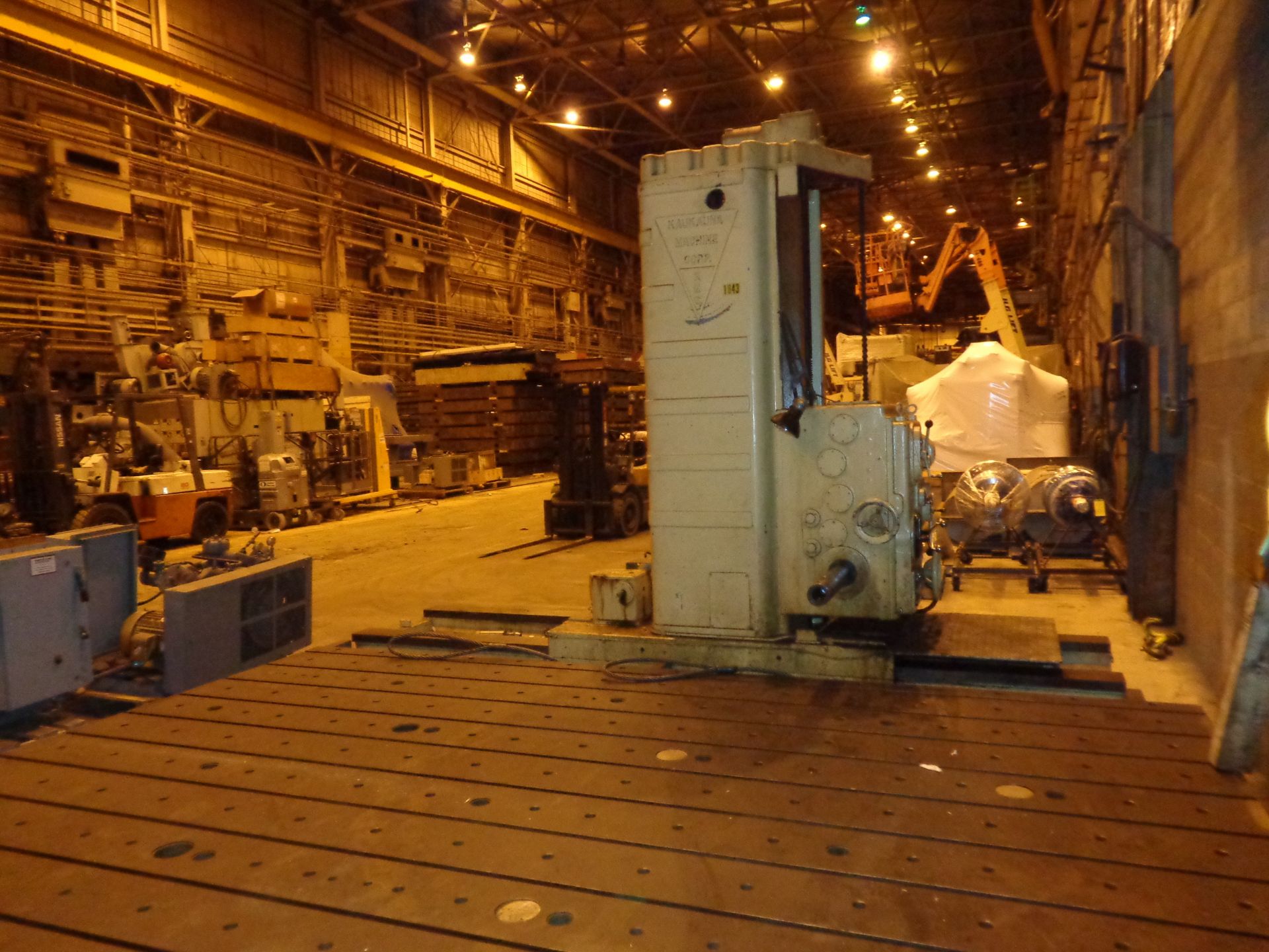 Kaukauna Floor Type Horizontal Boring Mill Milling Machine - Image 15 of 23