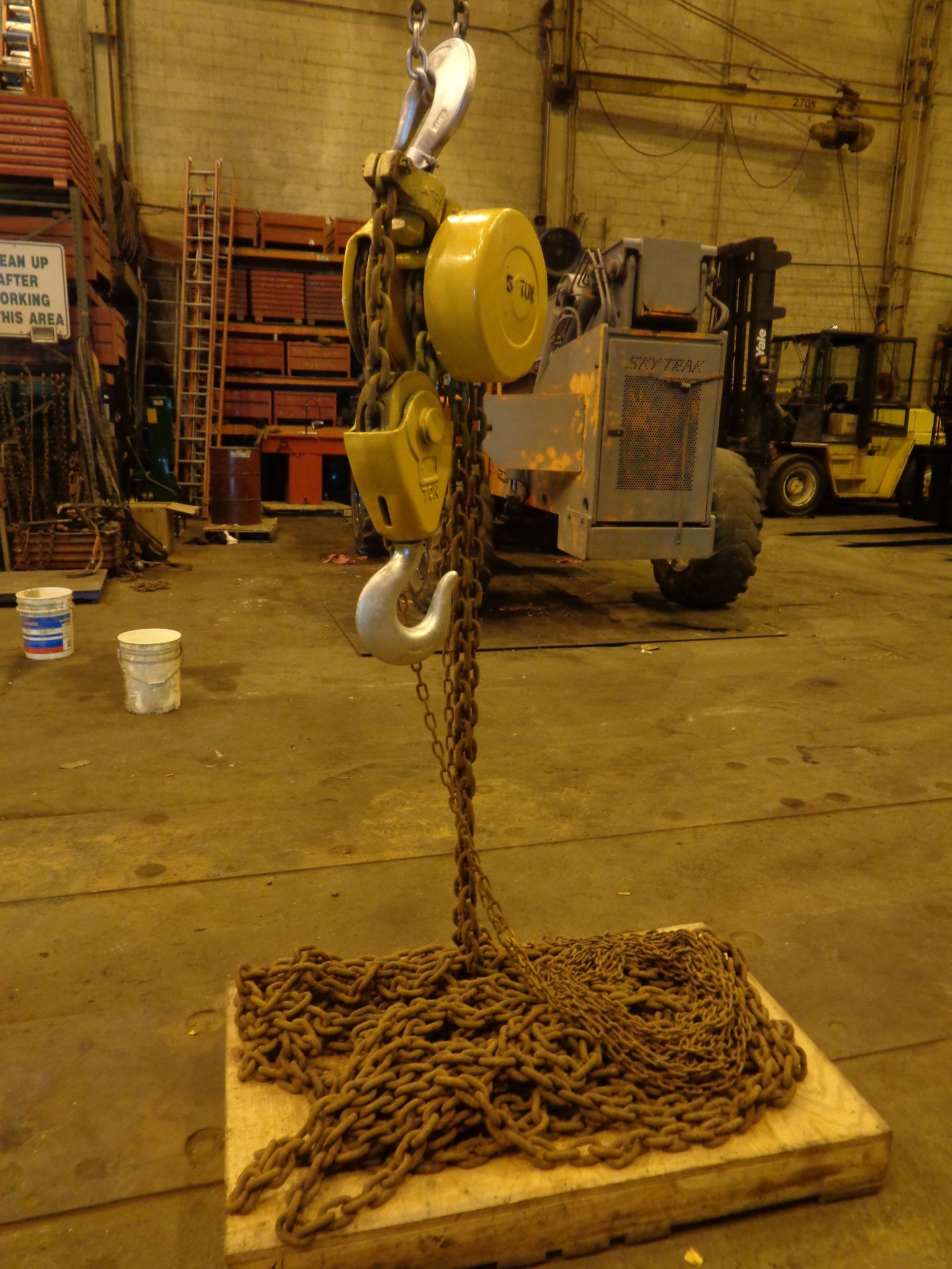 Yale 5 Ton Chain hoist 70' Drift - Image 6 of 8