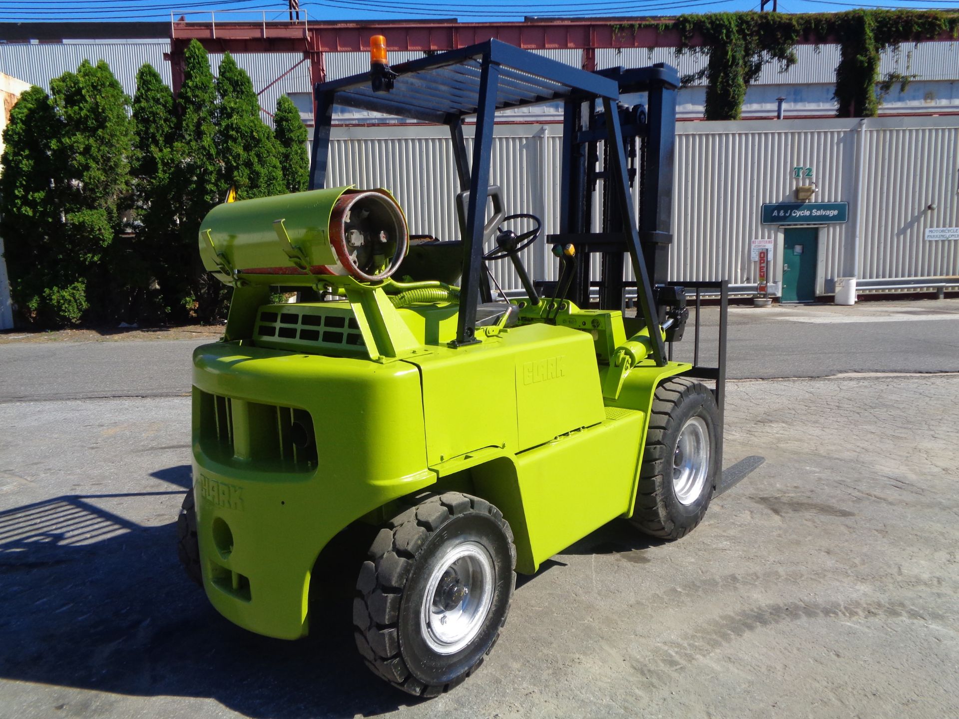 Clark C500-Y60 6,000lbs Forklift - Image 5 of 17