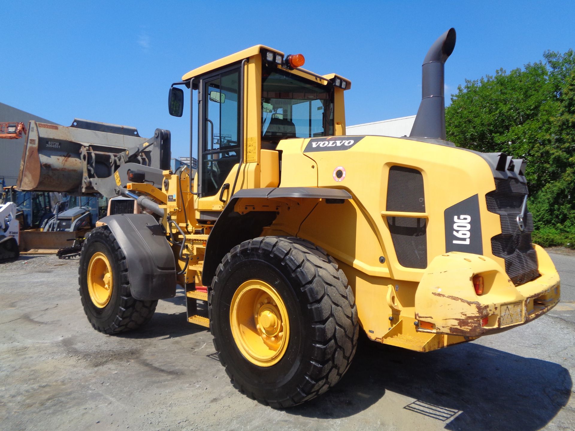 2013 Volvo L60G Wheel Loader - Image 2 of 20