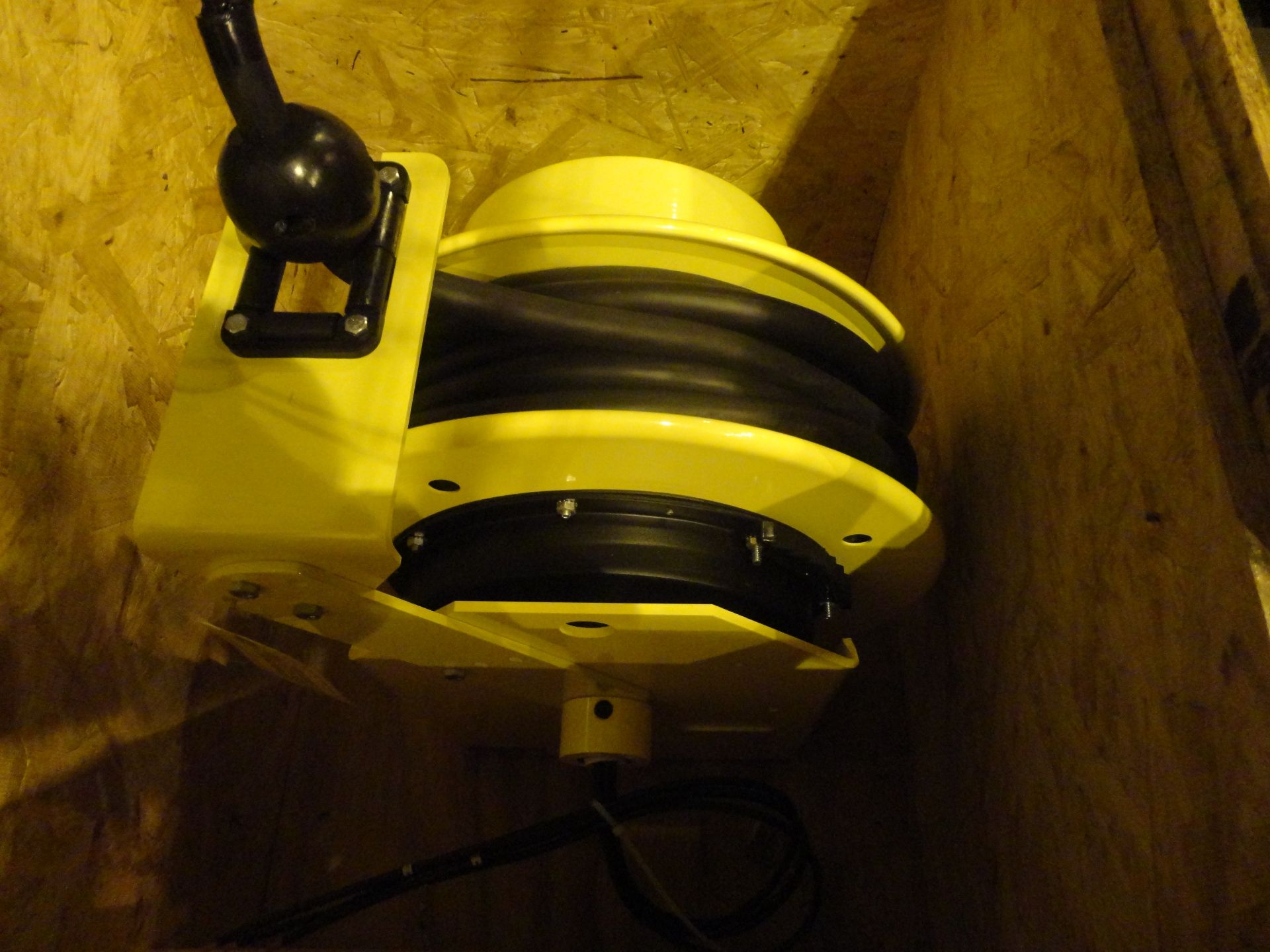 New Still in Box 4 Wire Cord Reel - Image 7 of 7