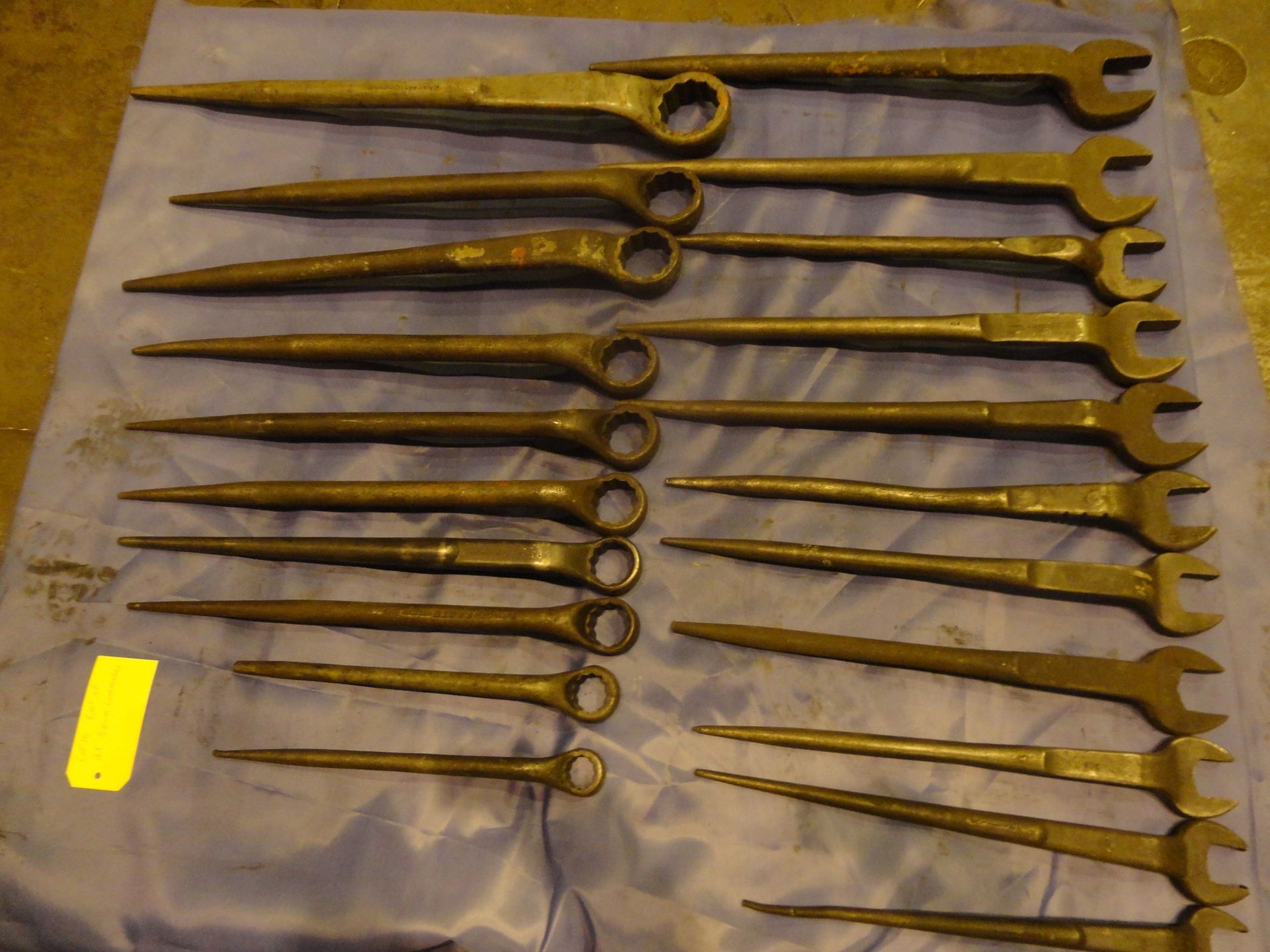 Lot of 21 Spud Wrenches (16A) - Image 3 of 10