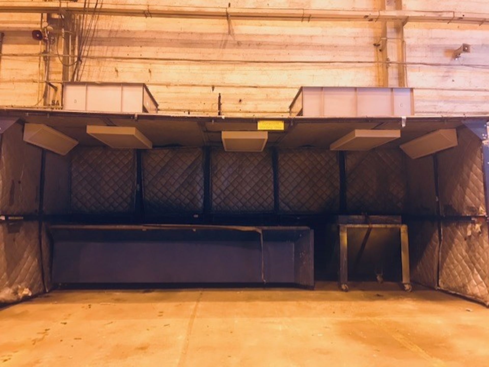 Torit Donaldson 5 Section Dust Booth