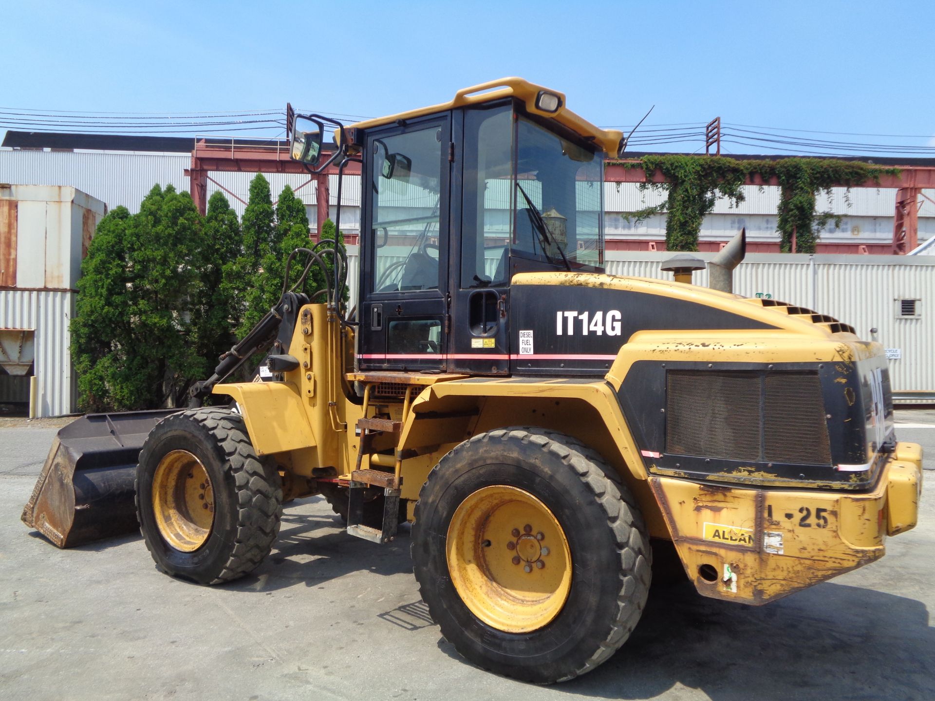 Caterpillar IT14G Wheel Loader - Image 16 of 21