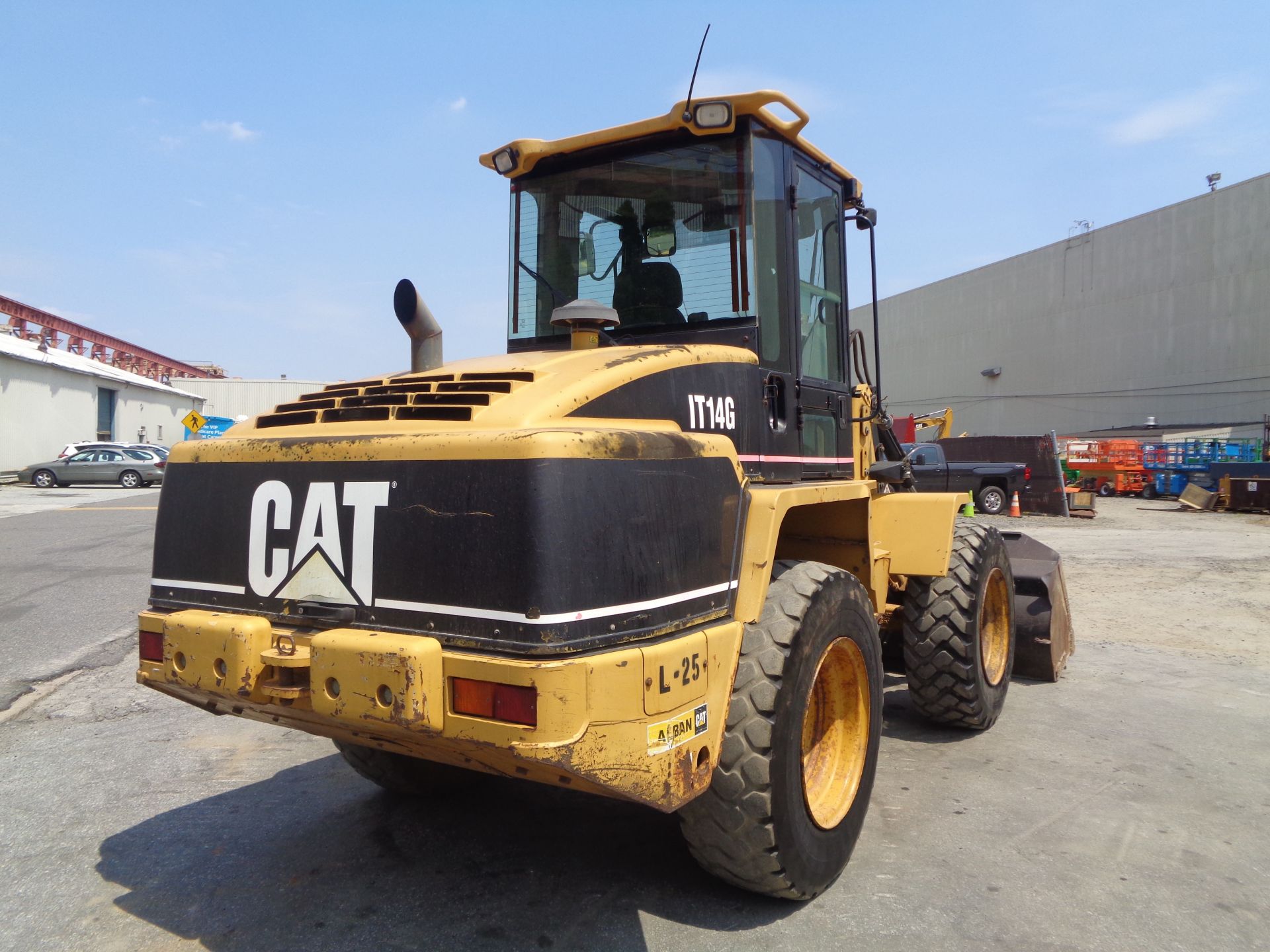 Caterpillar IT14G Wheel Loader - Image 14 of 21