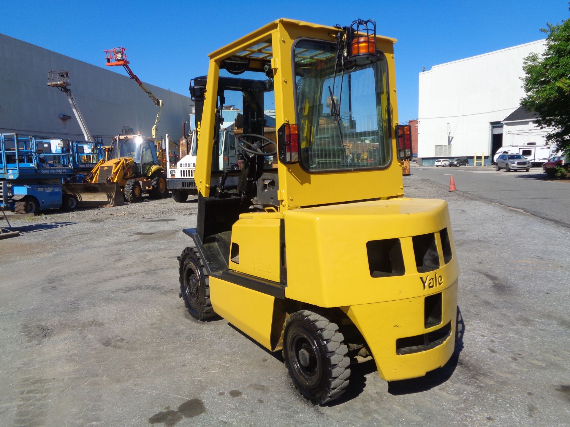 Yale GP050 5,000lbs Forklift - Image 15 of 18