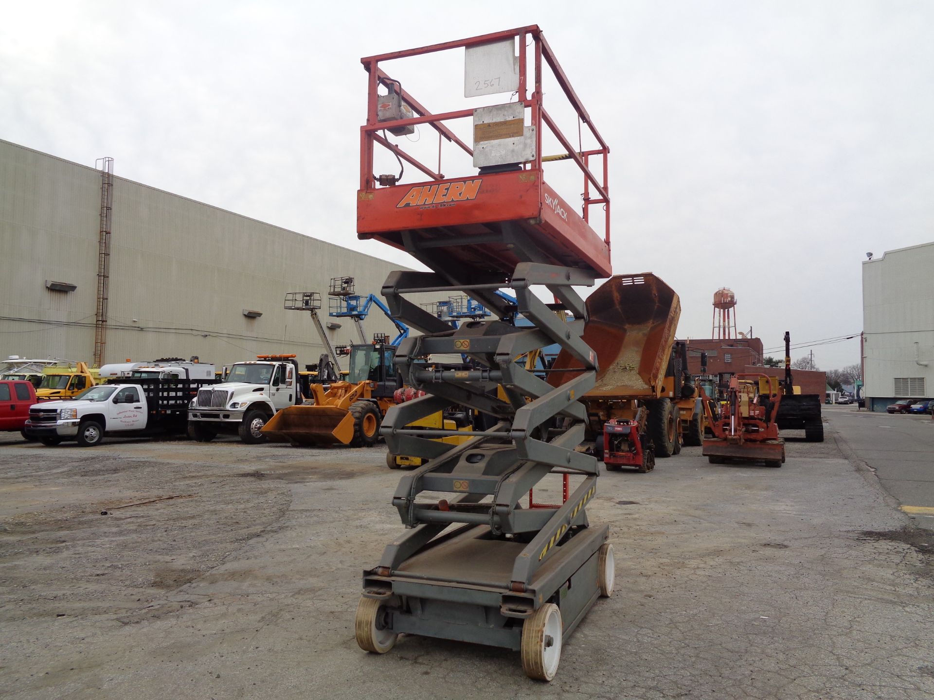 Skyjack 4632 Electric Scissor Lift - 32ft Height - Image 12 of 18