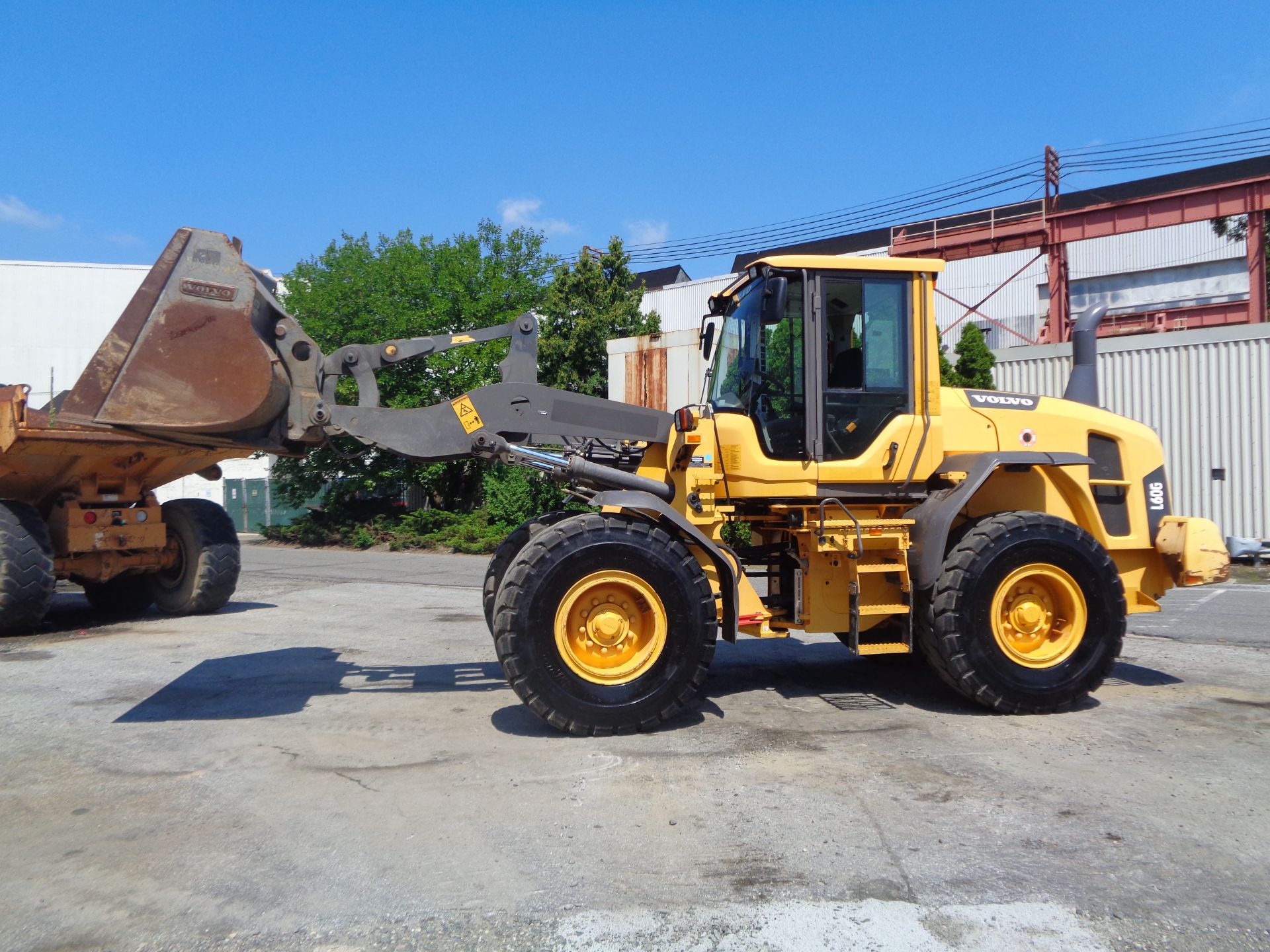 2013 Volvo L60G Wheel Loader - Image 4 of 20