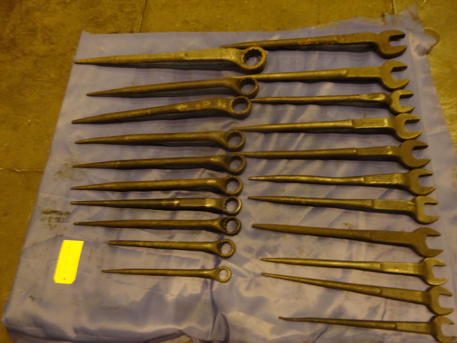 Lot of 21 Spud Wrenches (16A) - Image 6 of 10