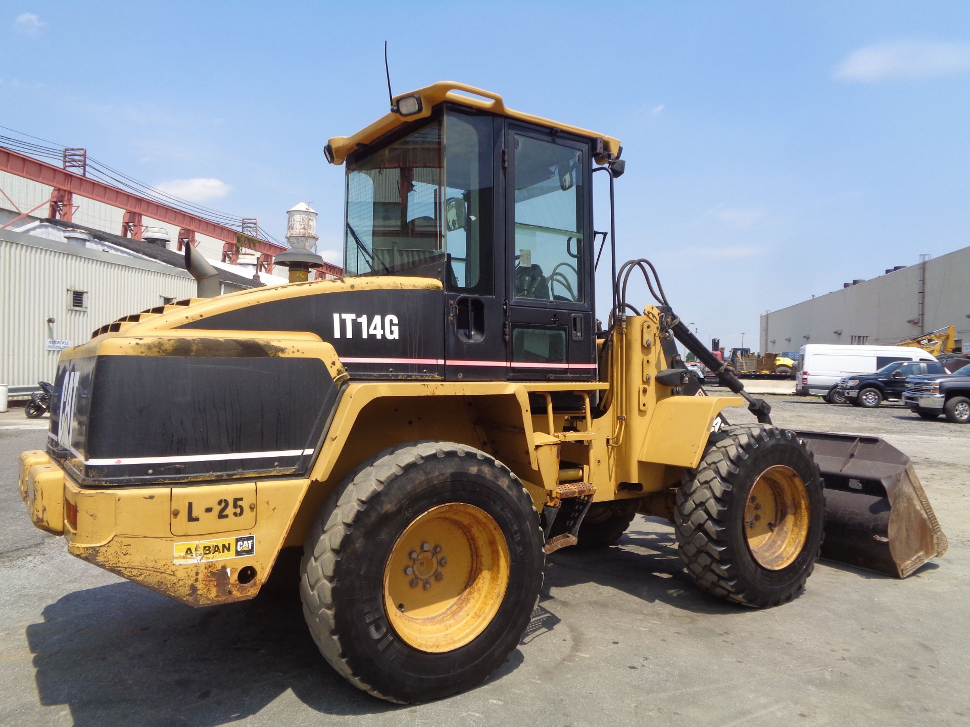 Caterpillar IT14G Wheel Loader - Image 13 of 21