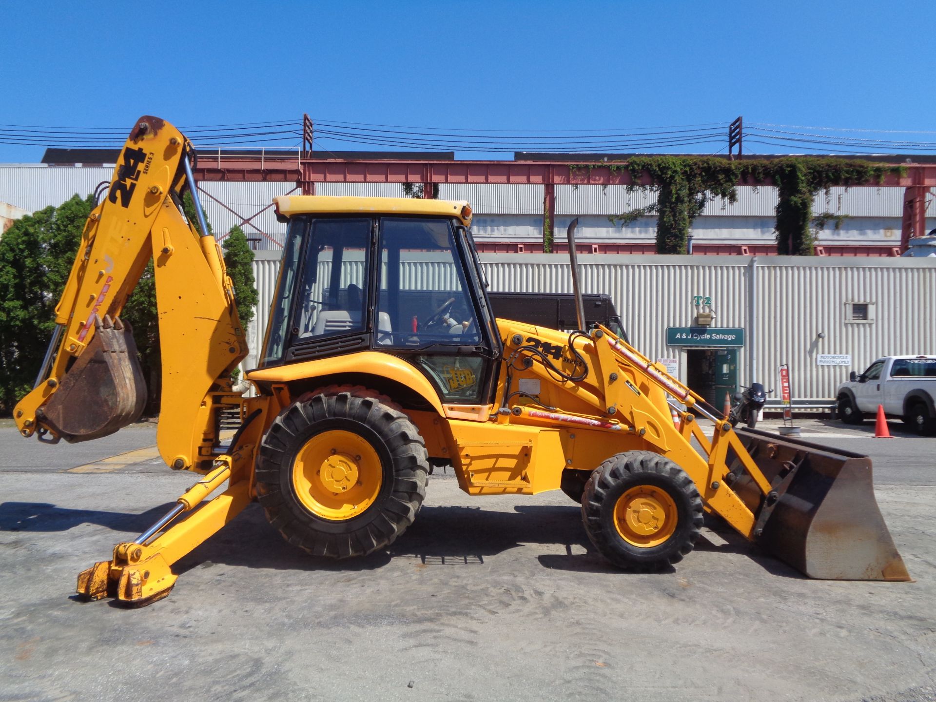 2005 JCB 214 Series 3 Backhoe - Image 14 of 29