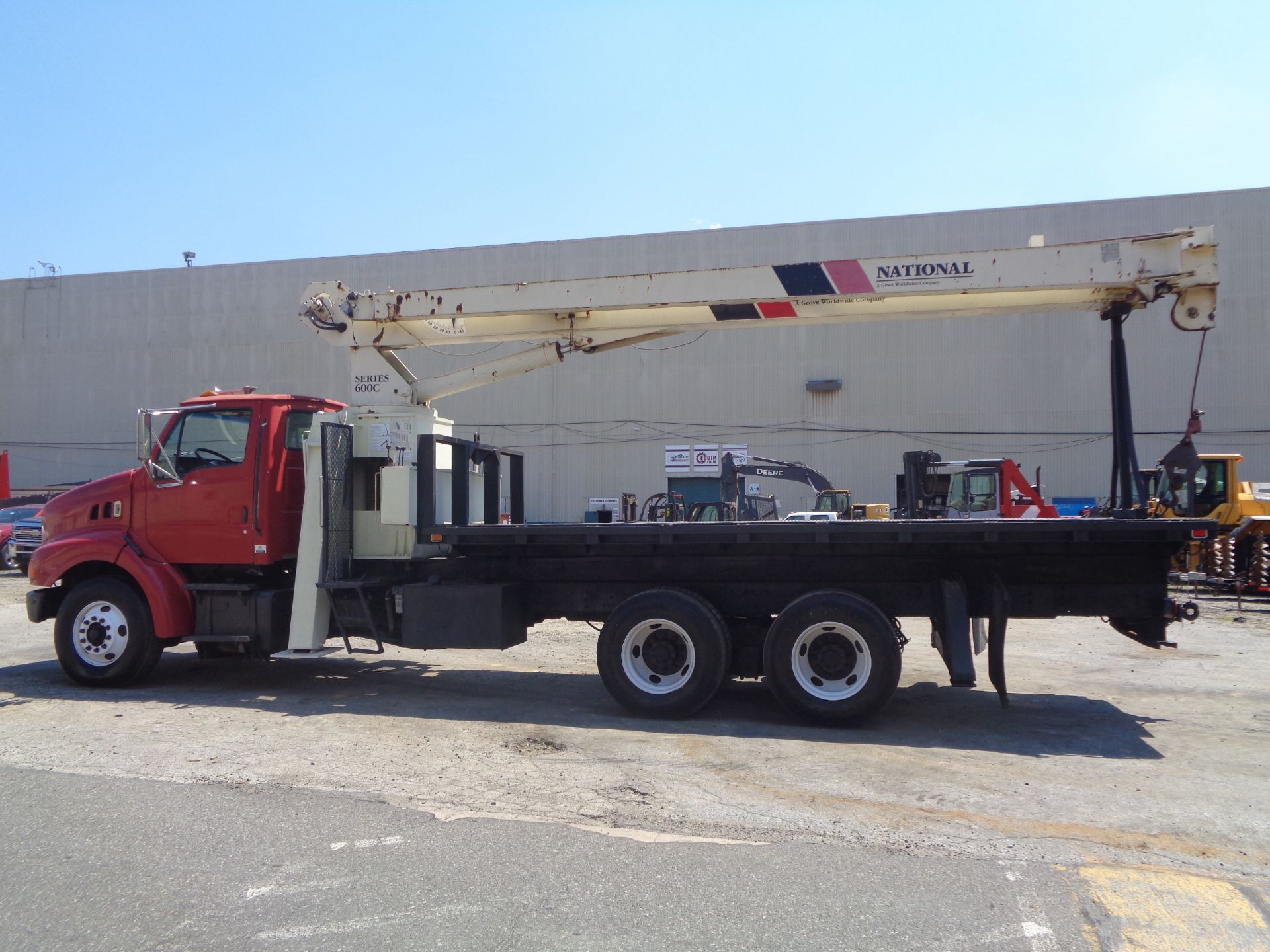 National 681C 17Ton Hydraulic Crane mounted behind cab on Sterling LT8500 T/A Flatbed Truck - Image 14 of 28