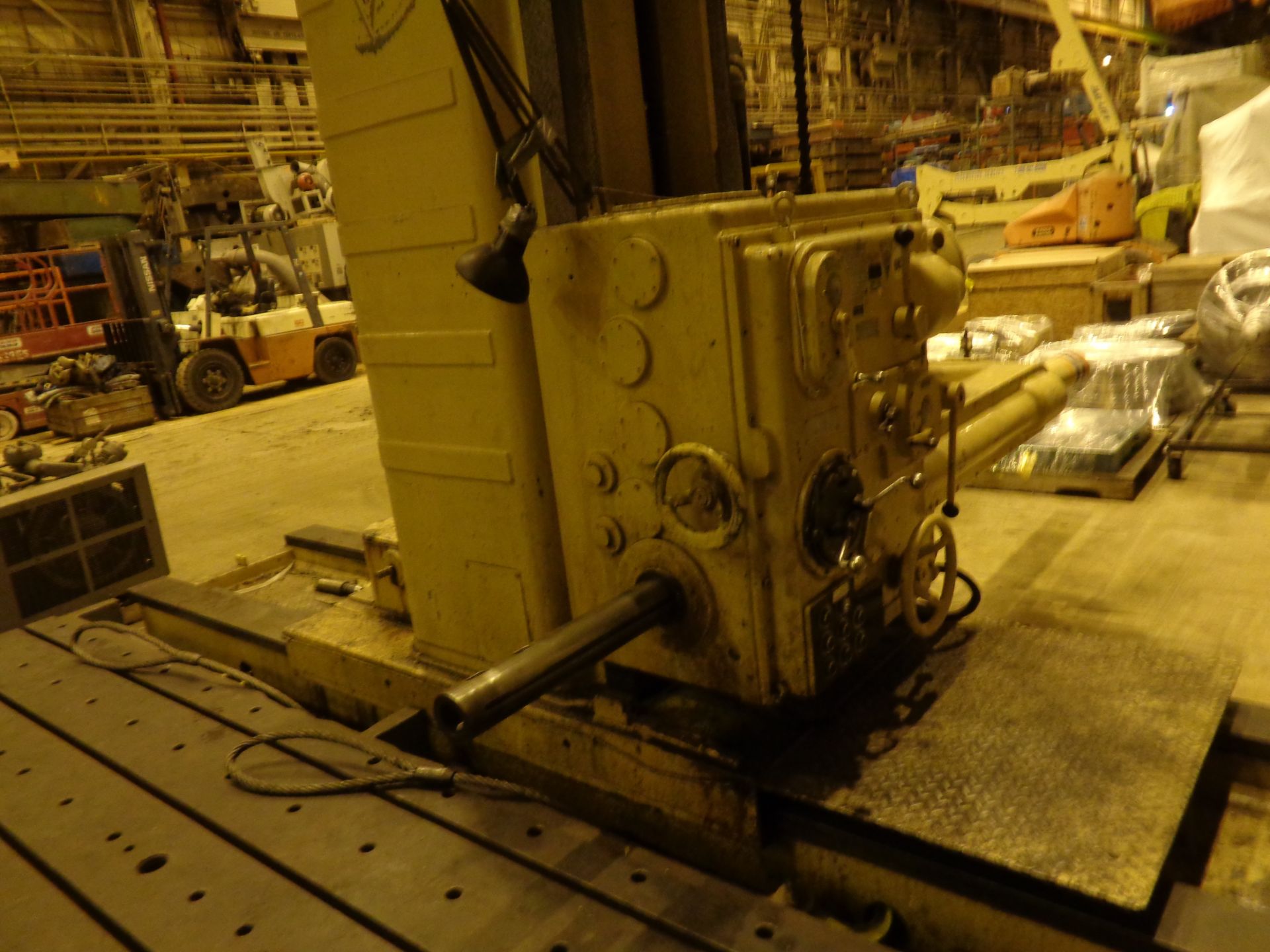 Kaukauna Floor Type Horizontal Boring Mill Milling Machine - Image 8 of 23