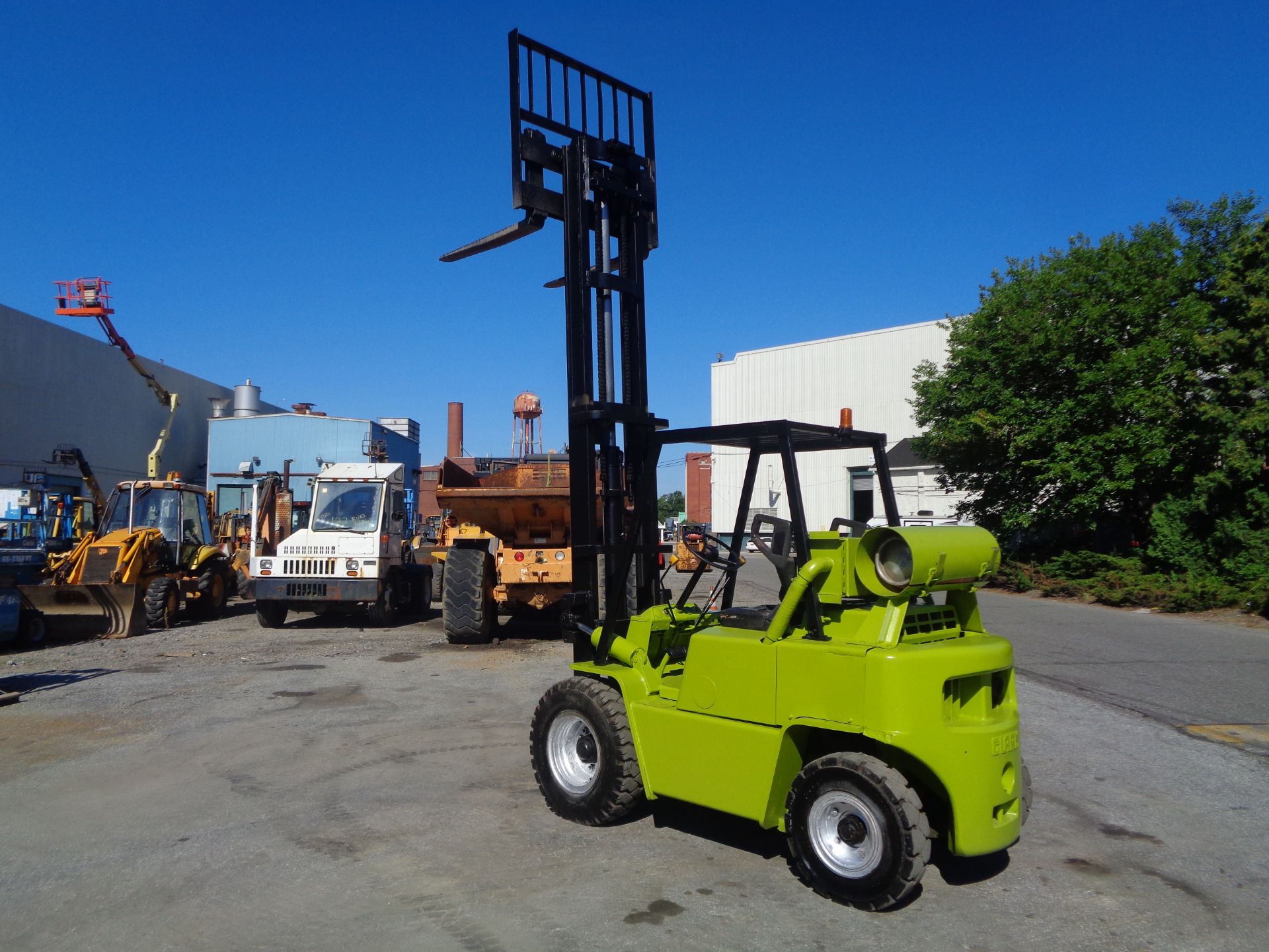 Clark C500-Y60 6,000lbs Forklift - Image 7 of 17