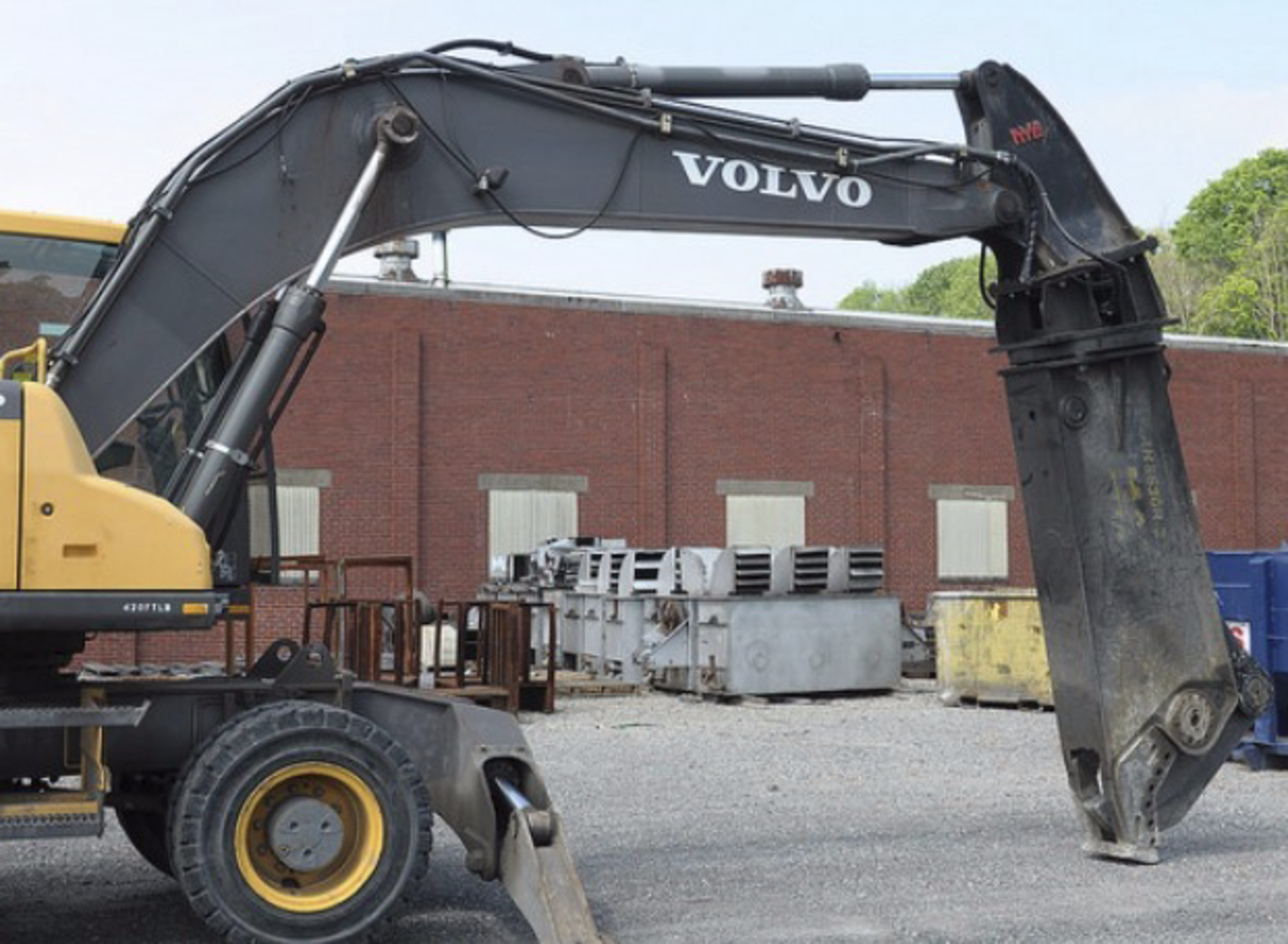 2013 Volvo EW180D Wheel Excavator with Sheer - Image 10 of 13