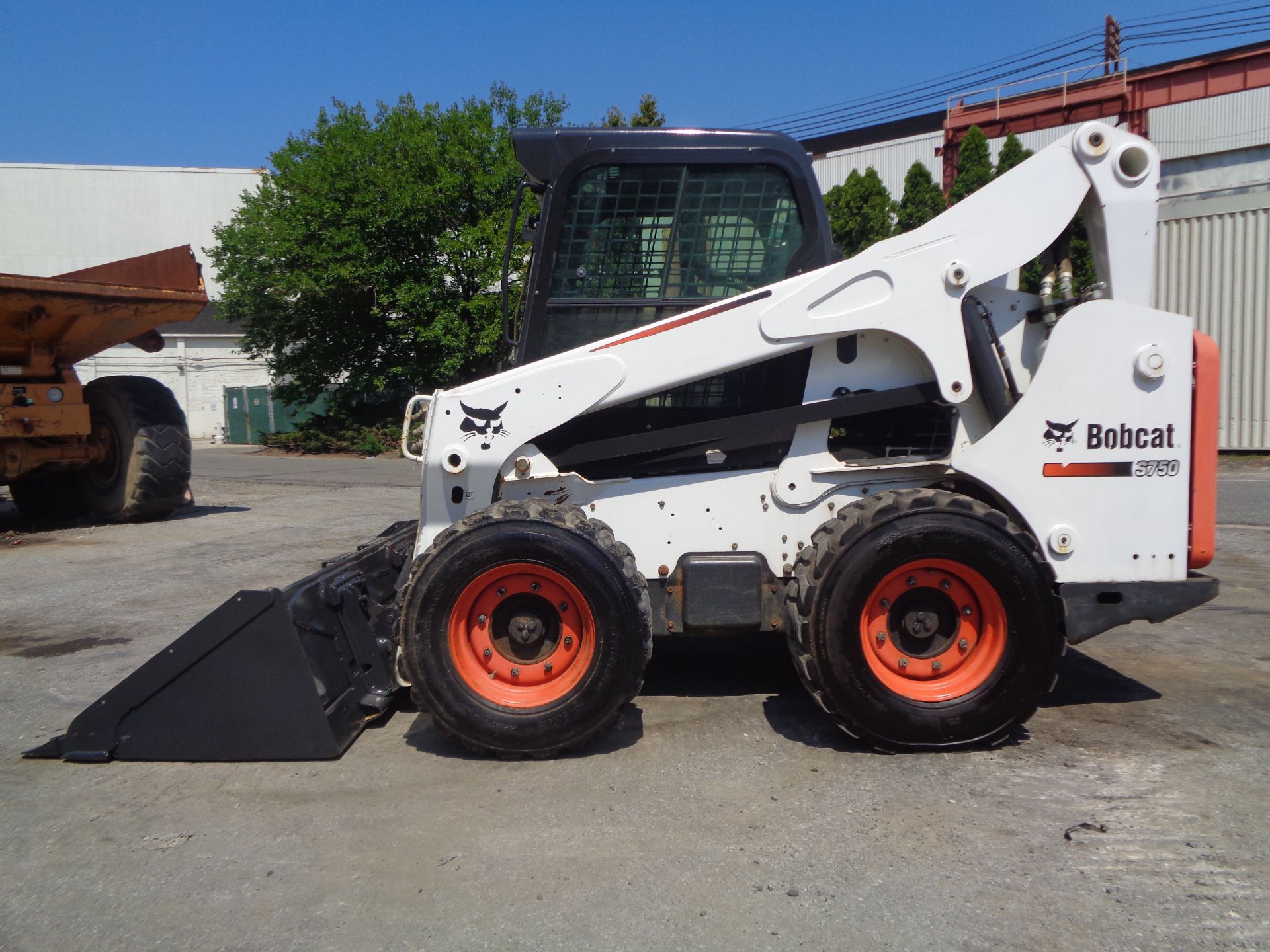 2011 Bobcat S750 Skid Steer - Image 11 of 15