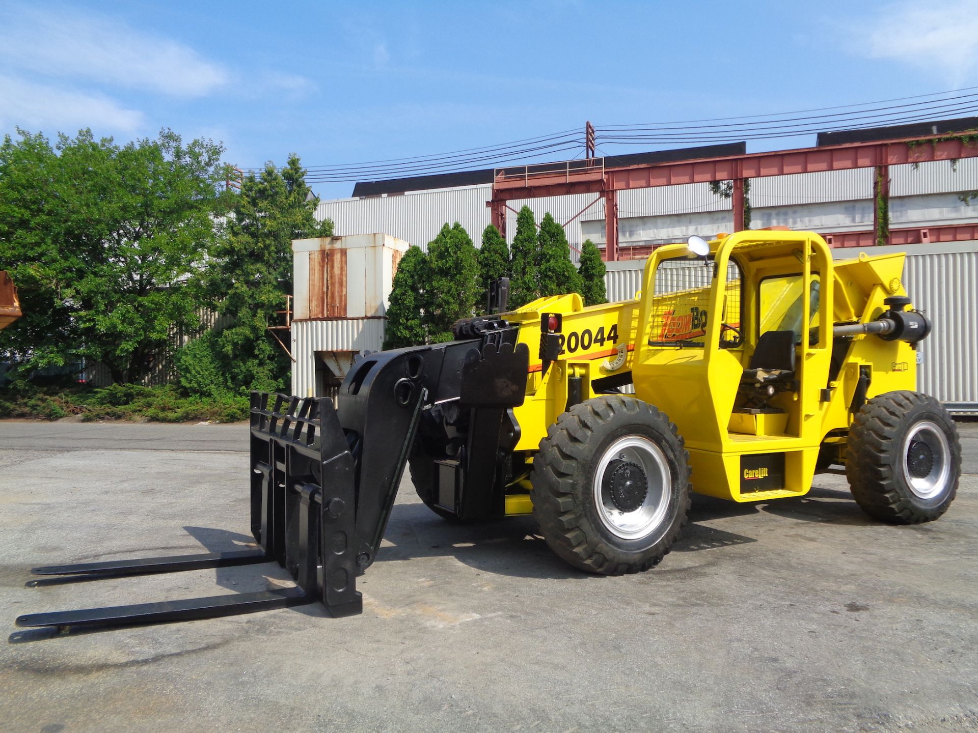 ZoomBoom Carelift ZB-20044 20,000lbs 44ft Telescopic Forklift - Image 24 of 33