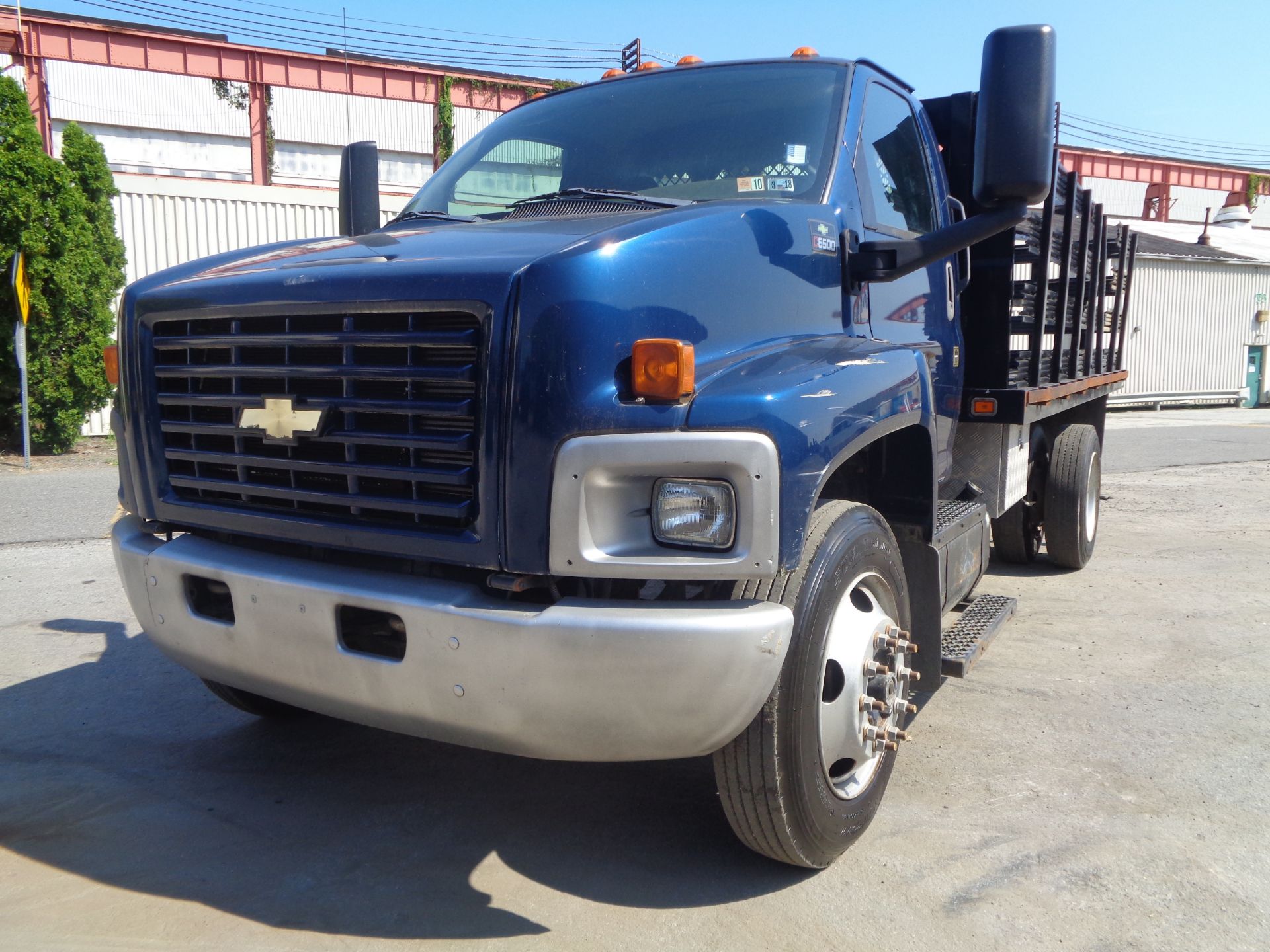 2005 Chevrolet 6500 Steak Body Truck - Image 8 of 17