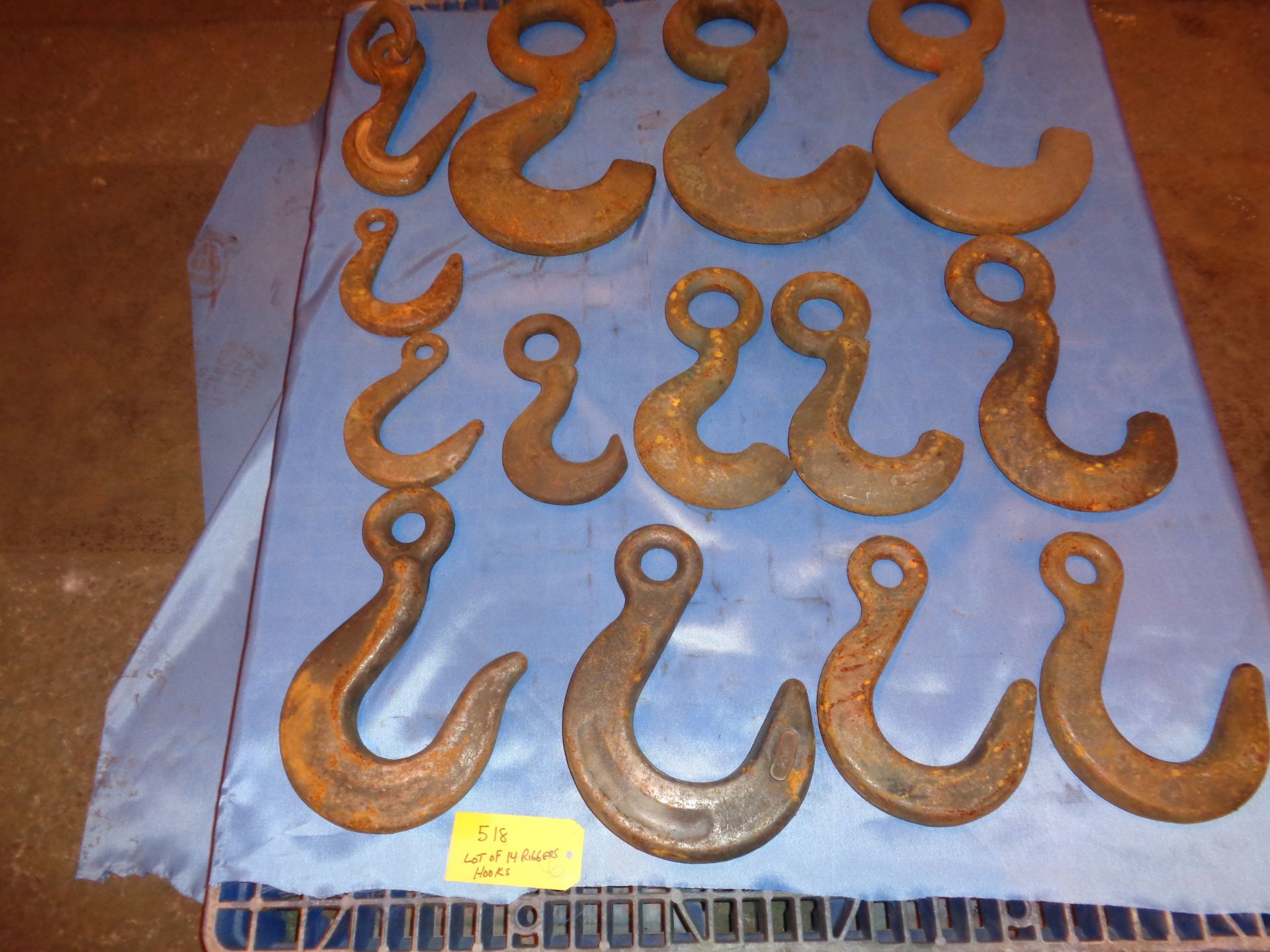 Lot of 14 Riggers Hooks (#518)
