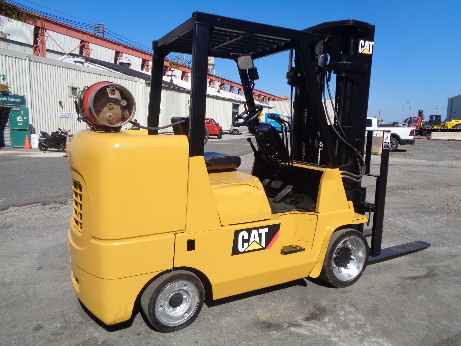 Caterpillar GC45K-SWB 10,000lbs Forklift - Image 9 of 16