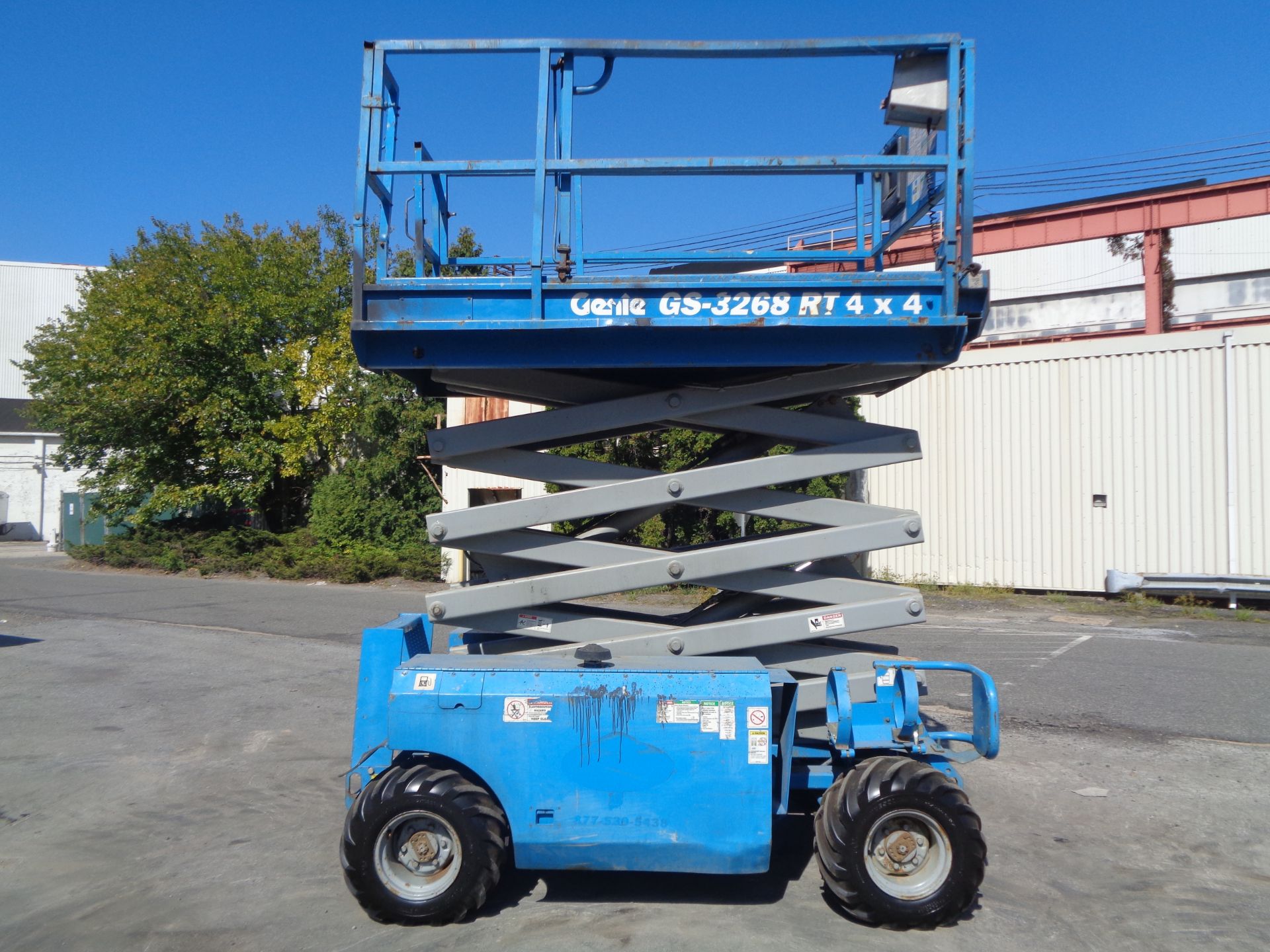 Genie GS-3268RT 32ft Scissor Lift - Image 10 of 31