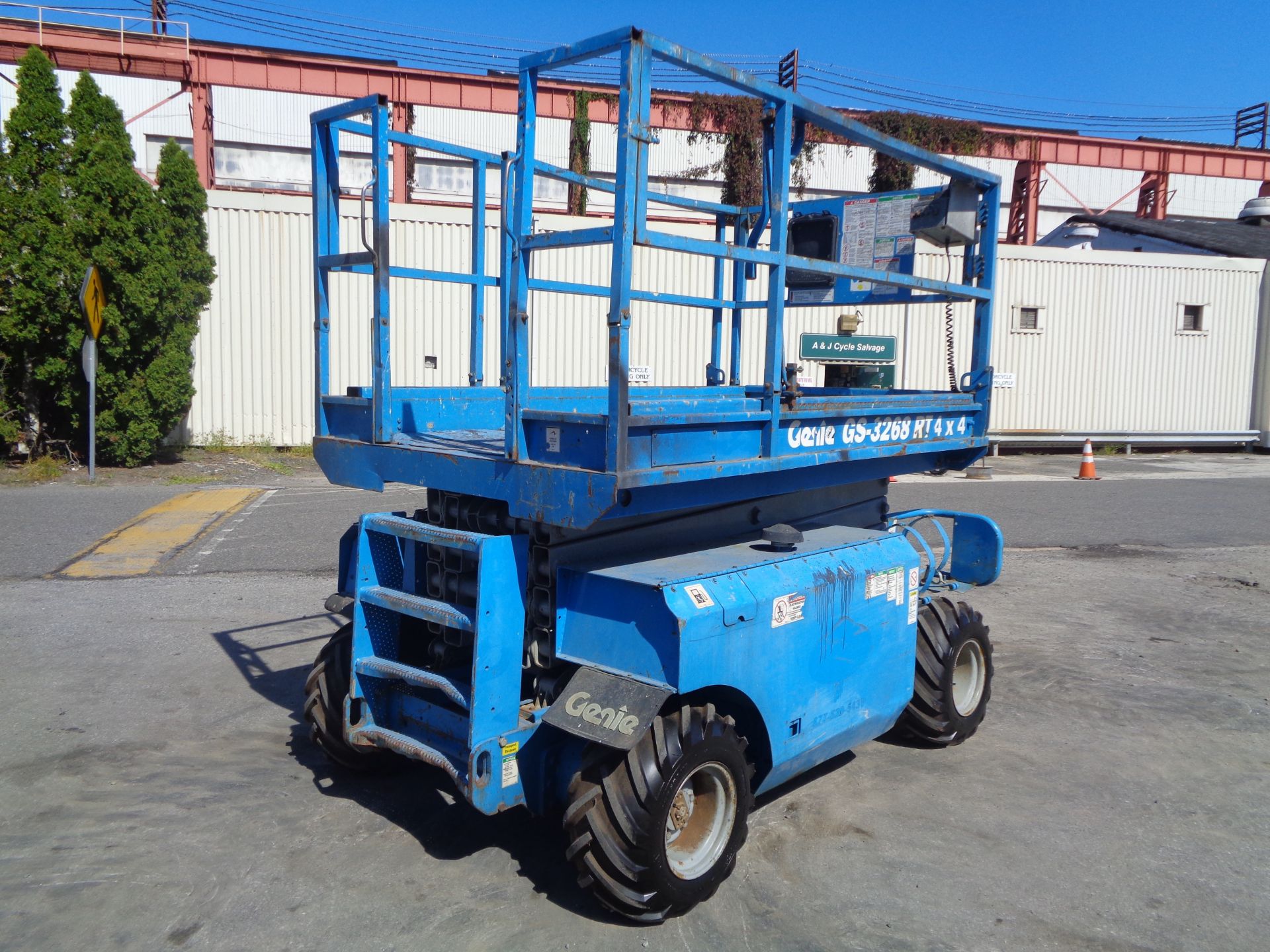 Genie GS-3268RT 32ft Scissor Lift - Image 17 of 31