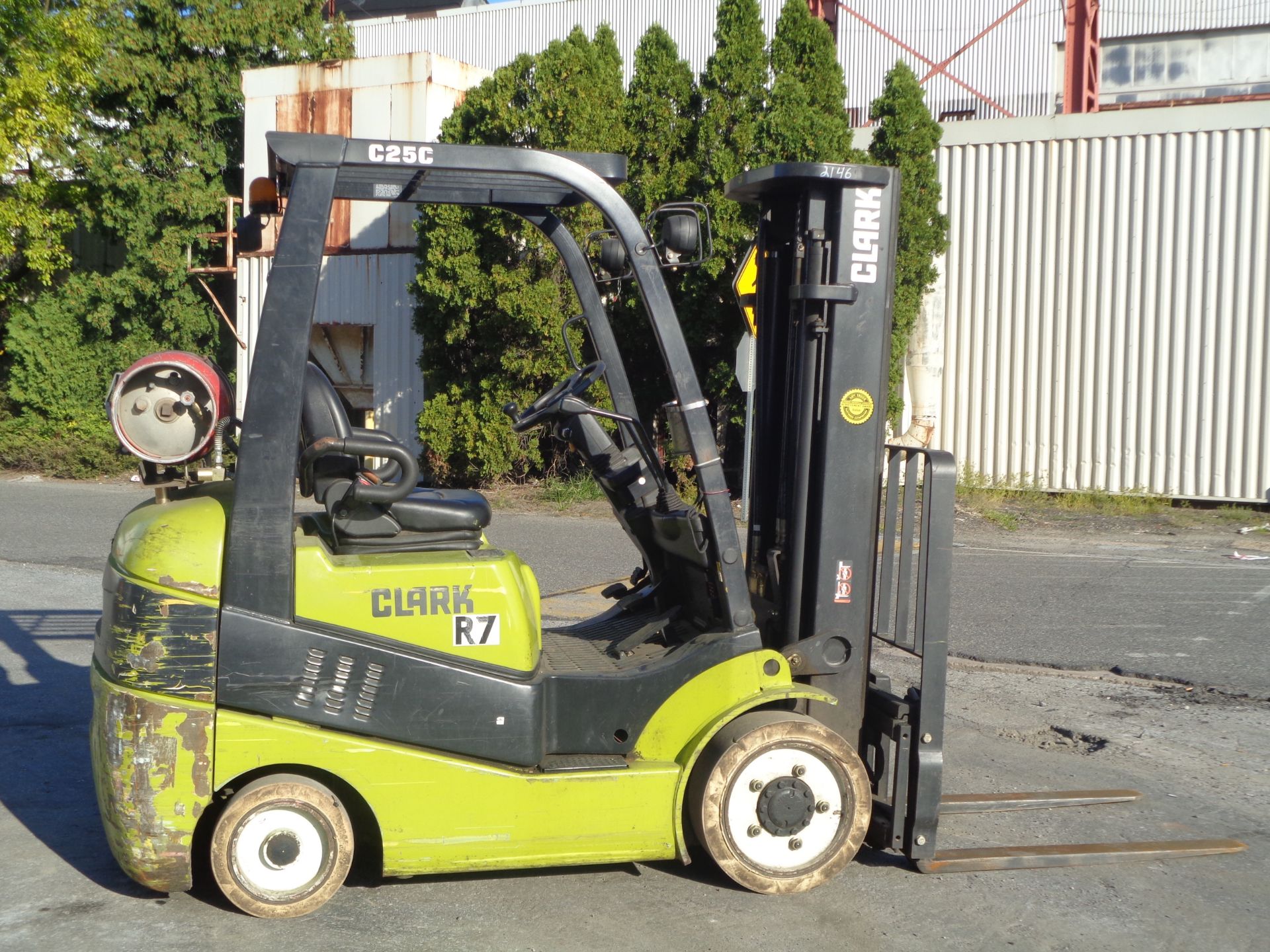 2014 Clark C25CL 5,000lbs Forklift - Image 12 of 21