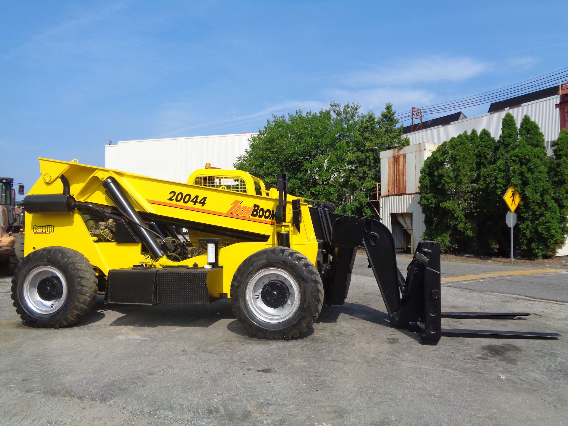 ZoomBoom Carelift ZB-20044 20,000lbs 44ft Telescopic Forklift - Image 28 of 33