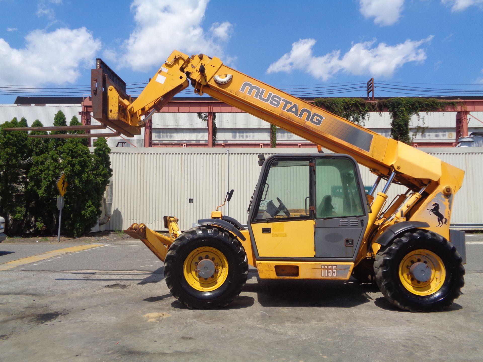 Mustang 11H55 11,000lb Telescopic Forklift