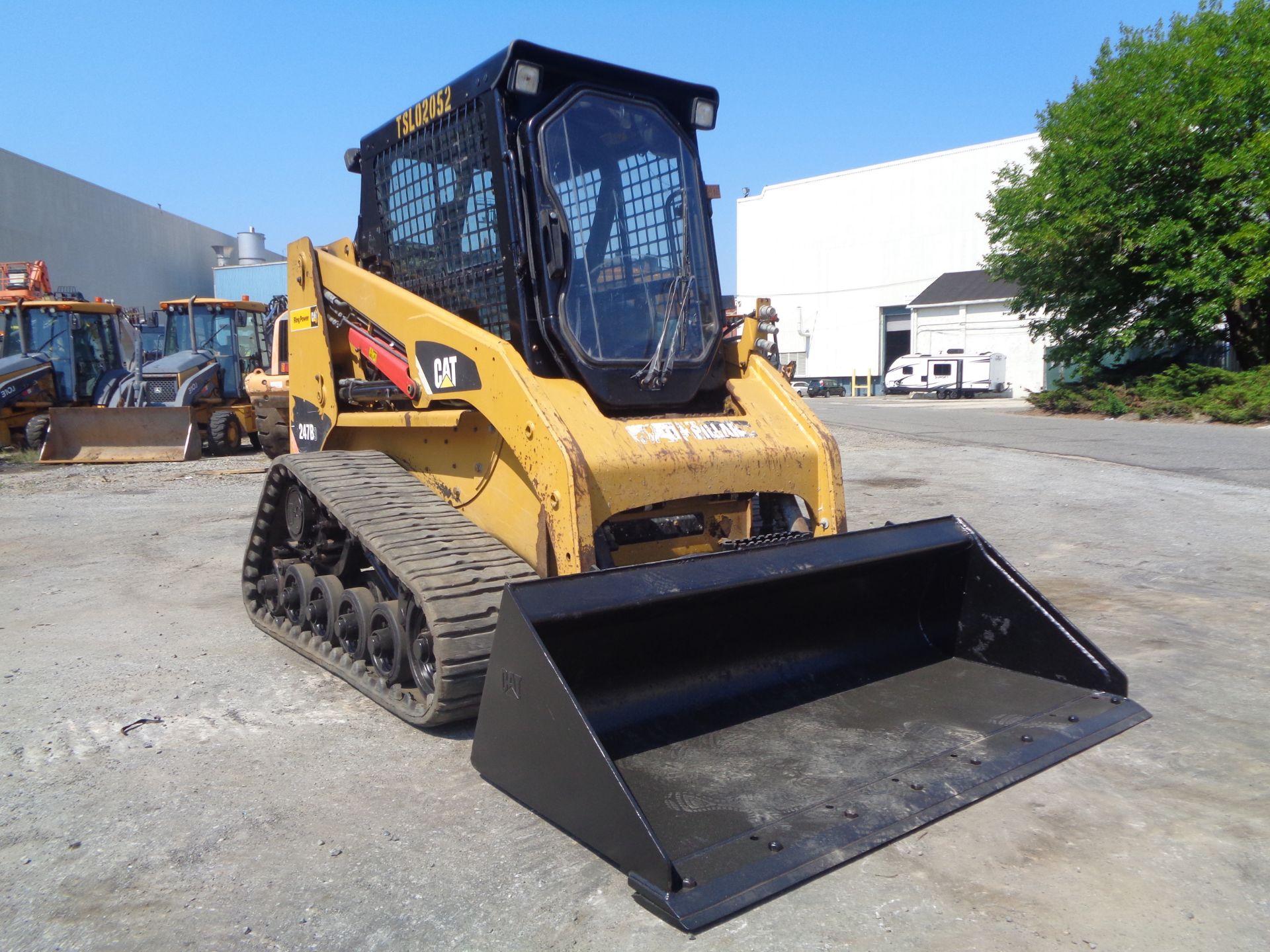 2014 Caterpillar 247B3 Skid Steer - Image 3 of 14