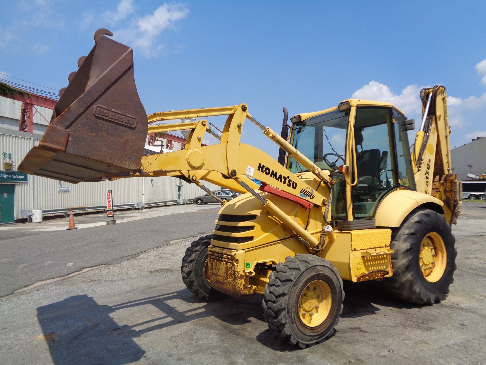 Komatsu WB140 Backhoe - Image 6 of 24