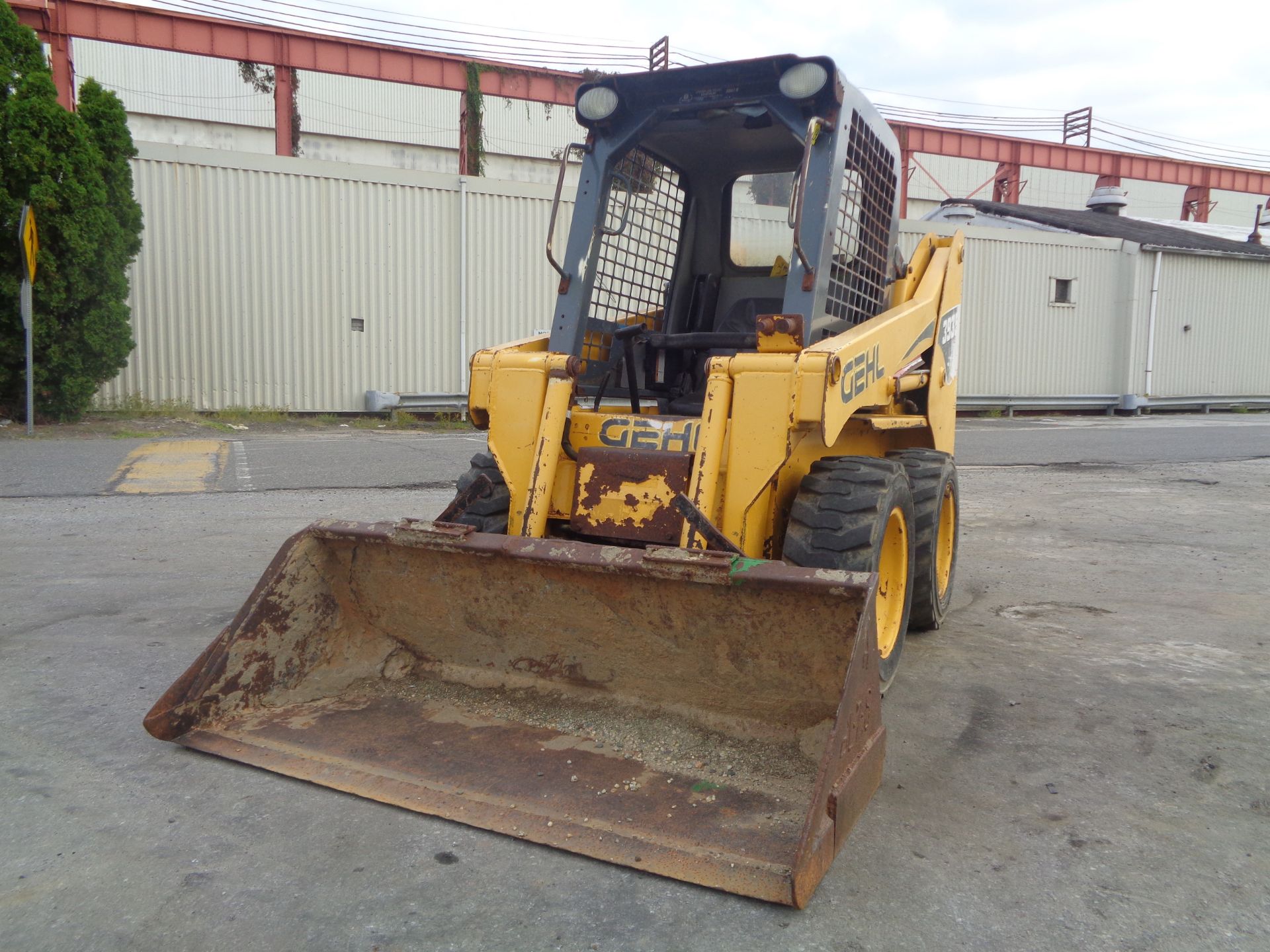 Gehl 3935 Skid Steer - Image 9 of 11