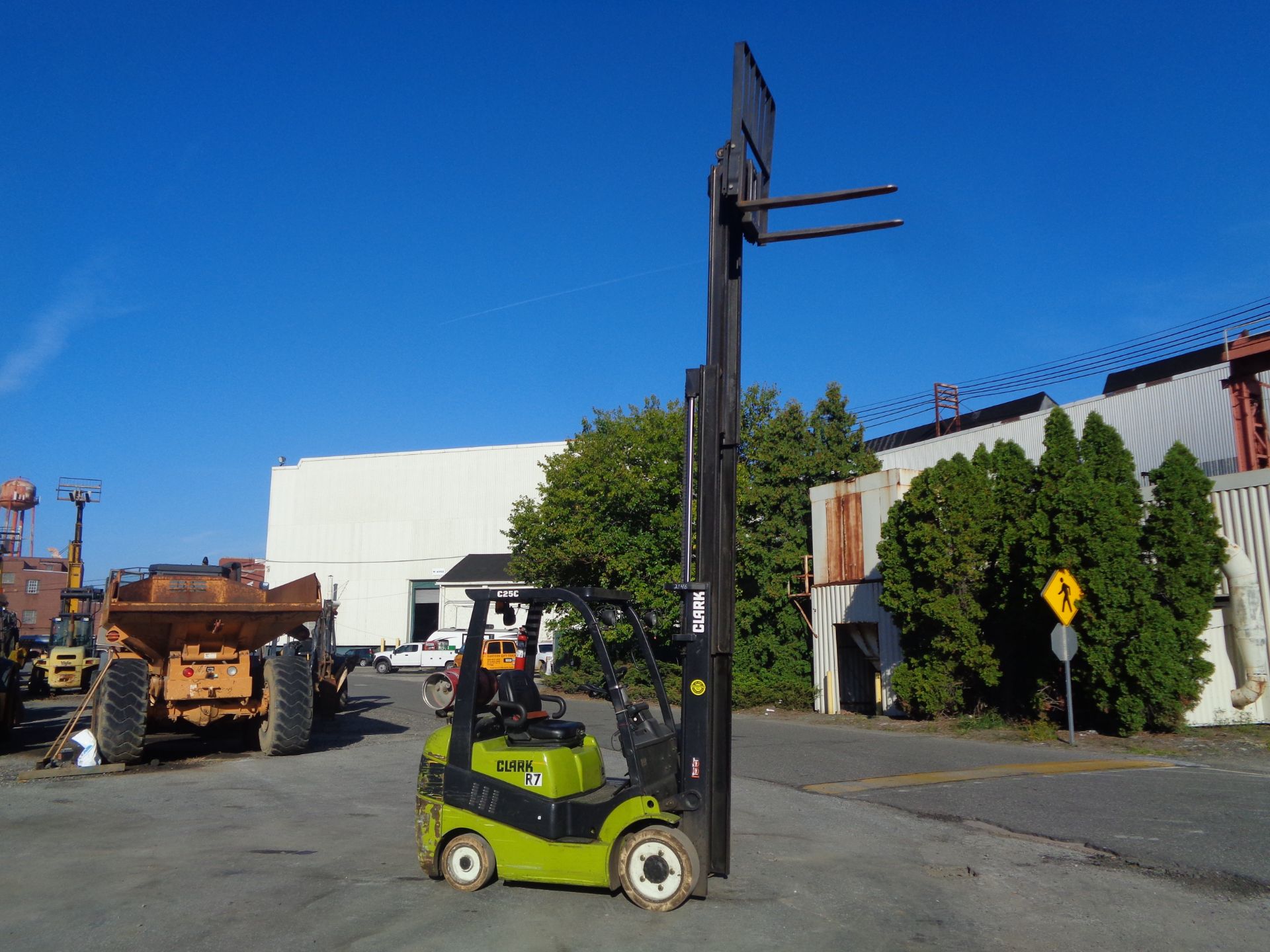 2014 Clark C25CL 5,000lbs Forklift - Image 4 of 21