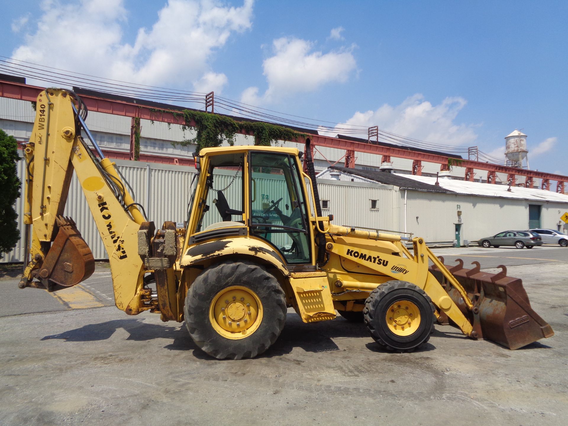 Komatsu WB140 Backhoe