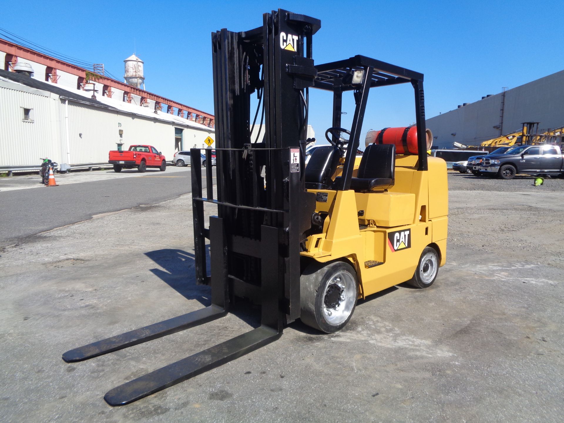 Caterpillar GC45K-SWB 10,000lbs Forklift - Image 15 of 16