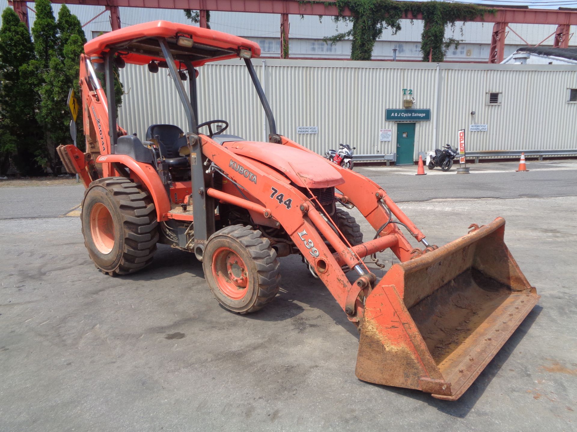 Kubota L39 Backhoe - Image 9 of 21