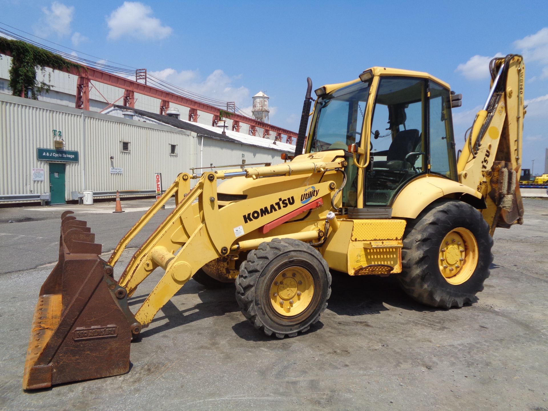 Komatsu WB140 Backhoe - Image 16 of 24