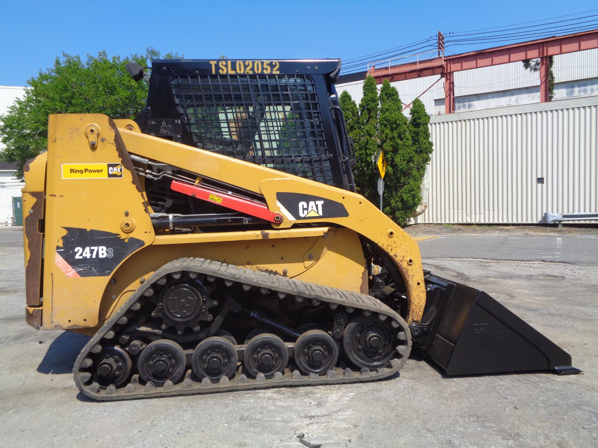 2014 Caterpillar 247B3 Skid Steer - Image 2 of 14