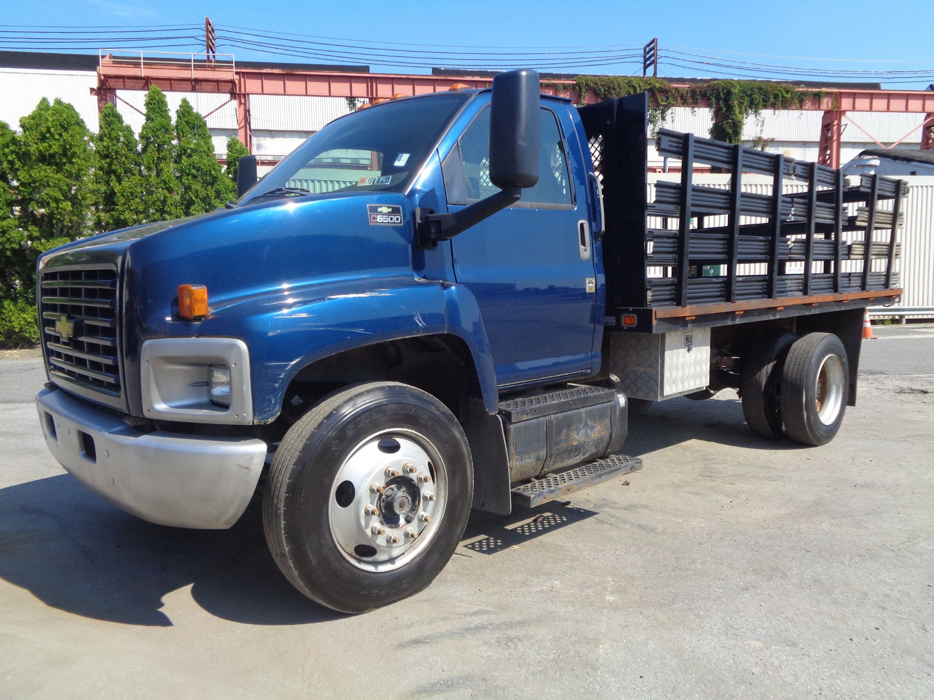 2005 Chevrolet 6500 Steak Body Truck - Image 7 of 17