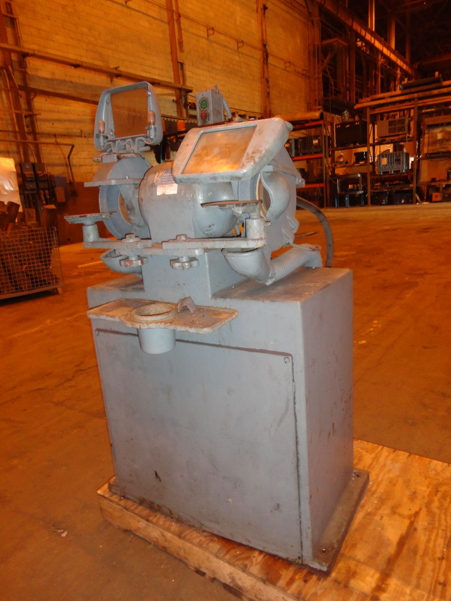 Pedestal Grinder - Image 3 of 11