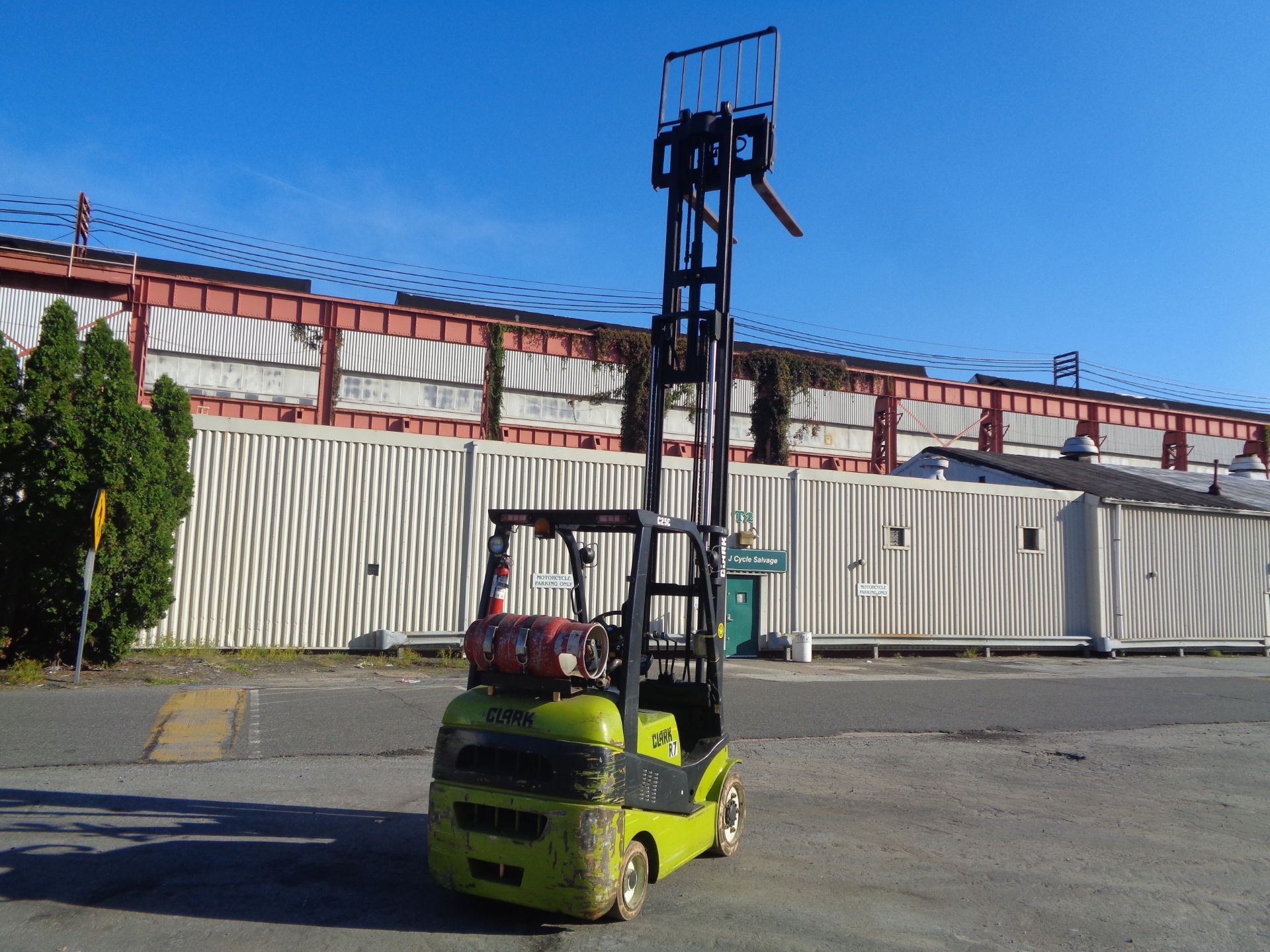 2014 Clark C25CL 5,000lbs Forklift - Image 8 of 21