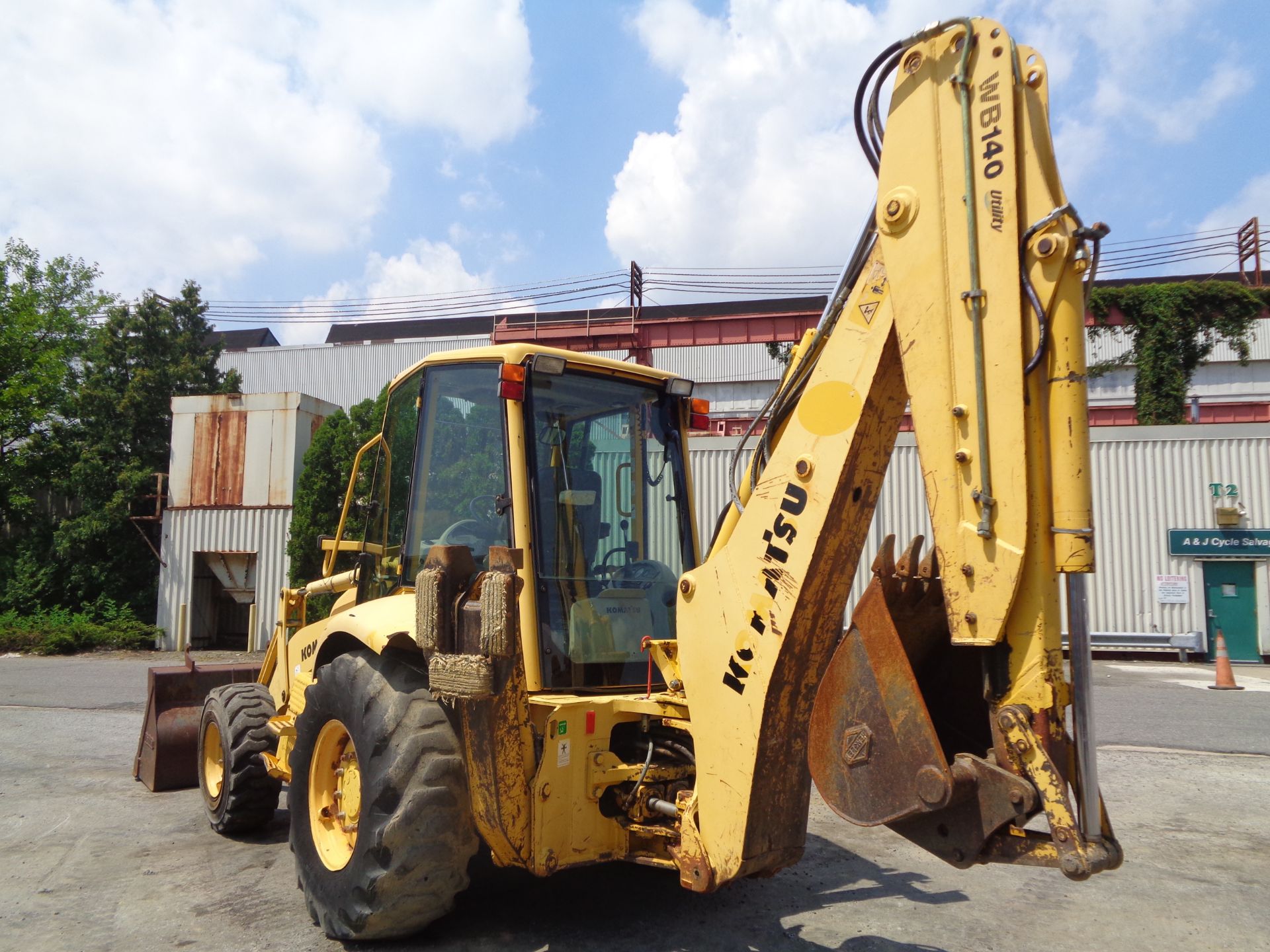 Komatsu WB140 Backhoe - Image 12 of 24