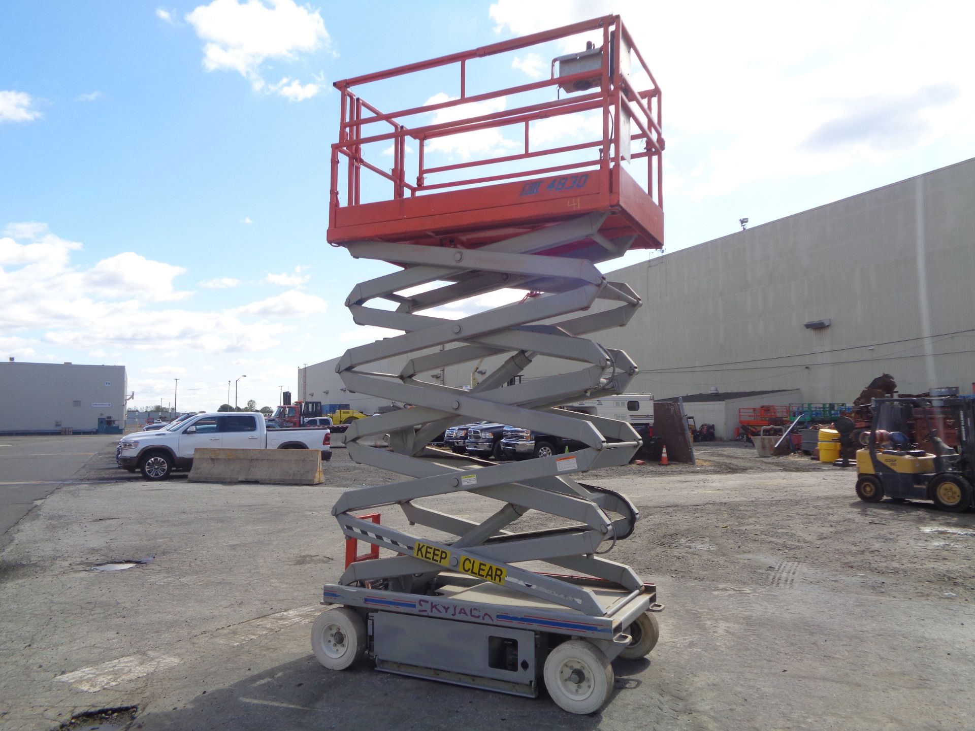 SkyJack SJ4830 30ft Electric Scissor Lift - Image 9 of 28